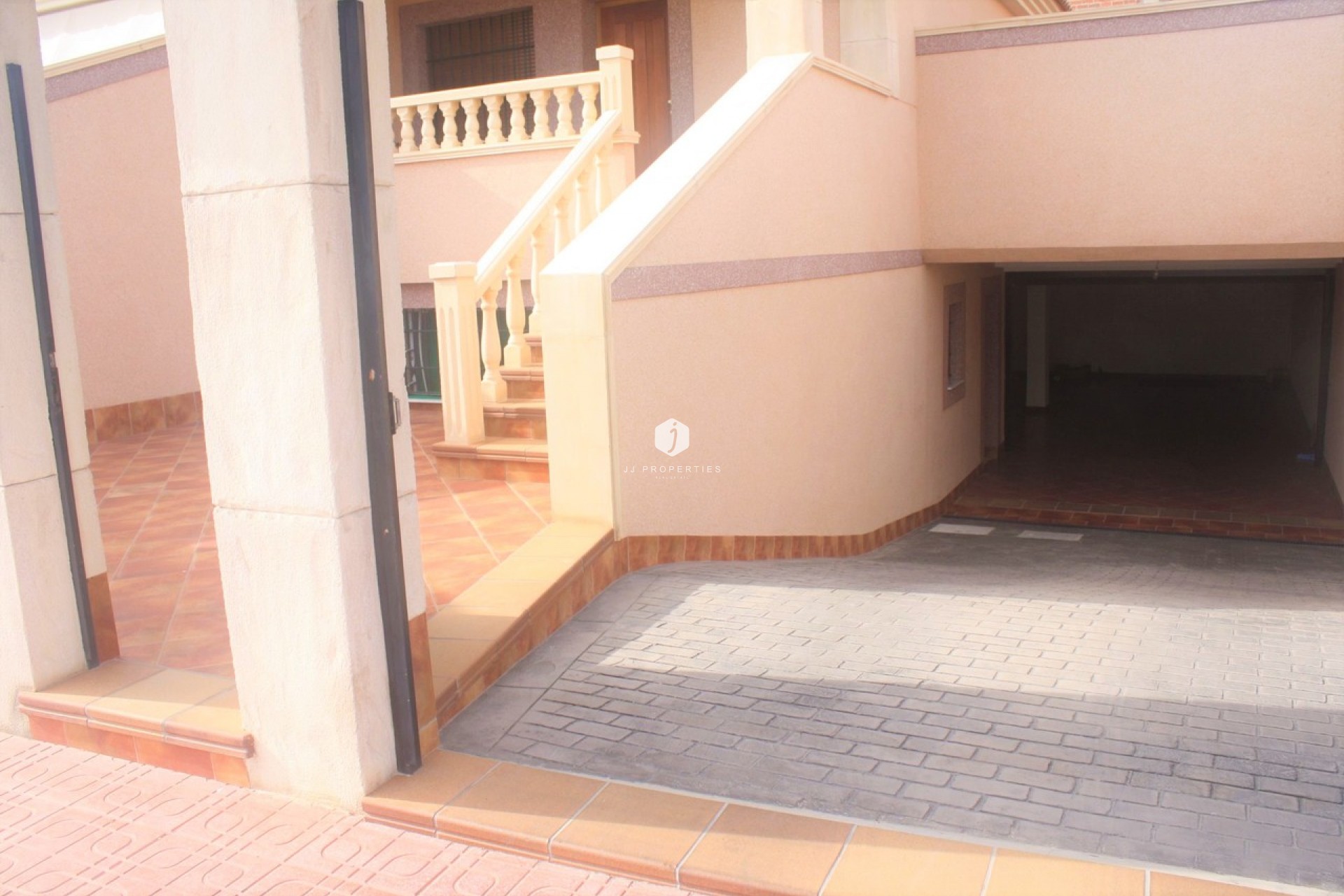 Aus zweiter Hand - Chalet -
Los Altos - Costa Blanca