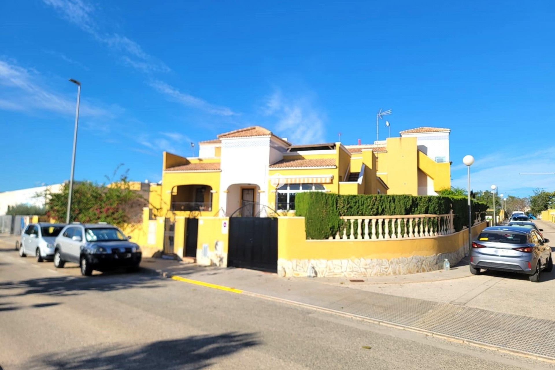 Aus zweiter Hand - Chalet -
Los Montesinos - Los Montesinos - Urb. La Herrada