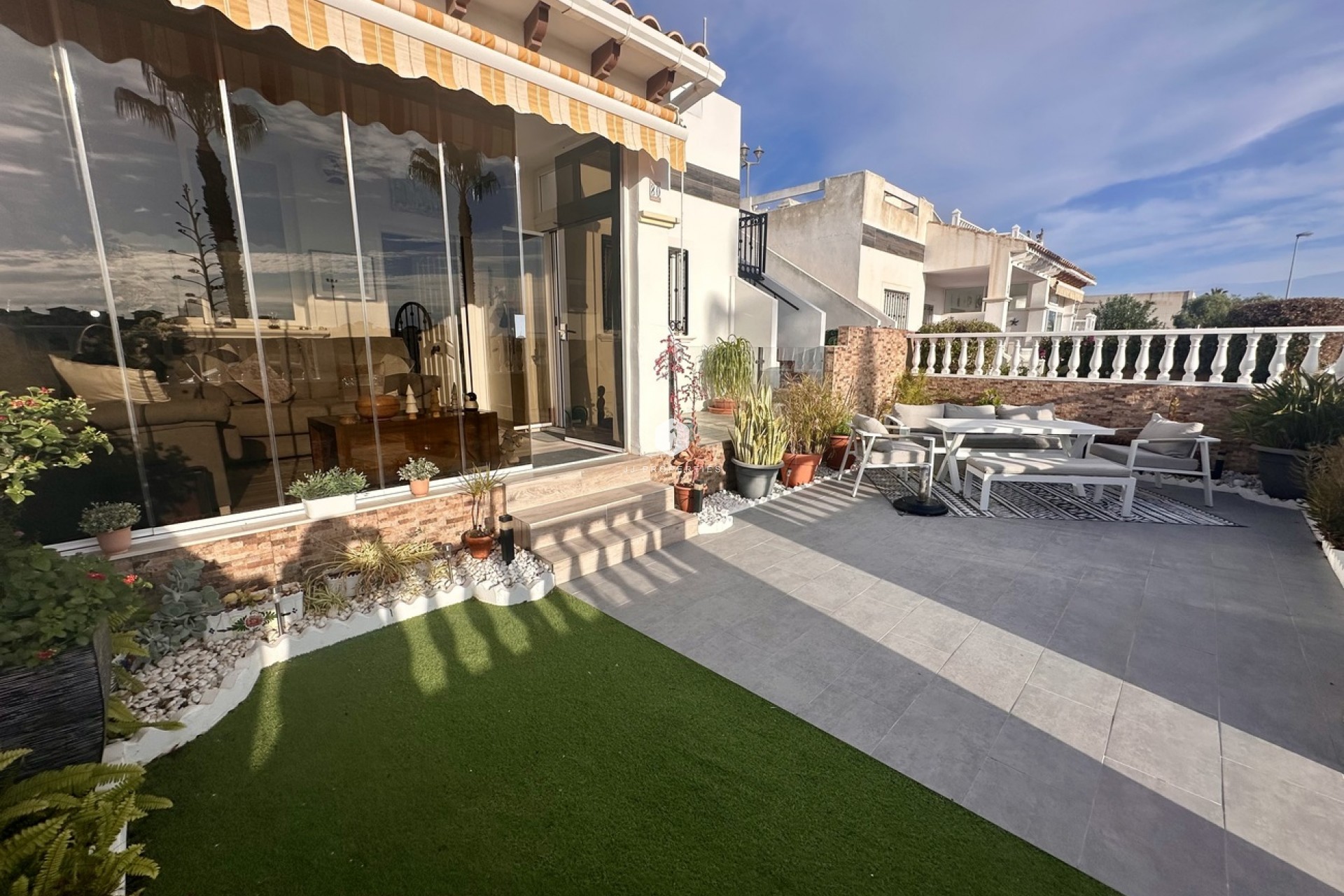 Aus zweiter Hand - Chalet -
Orihuela Costa - Ciñuelica