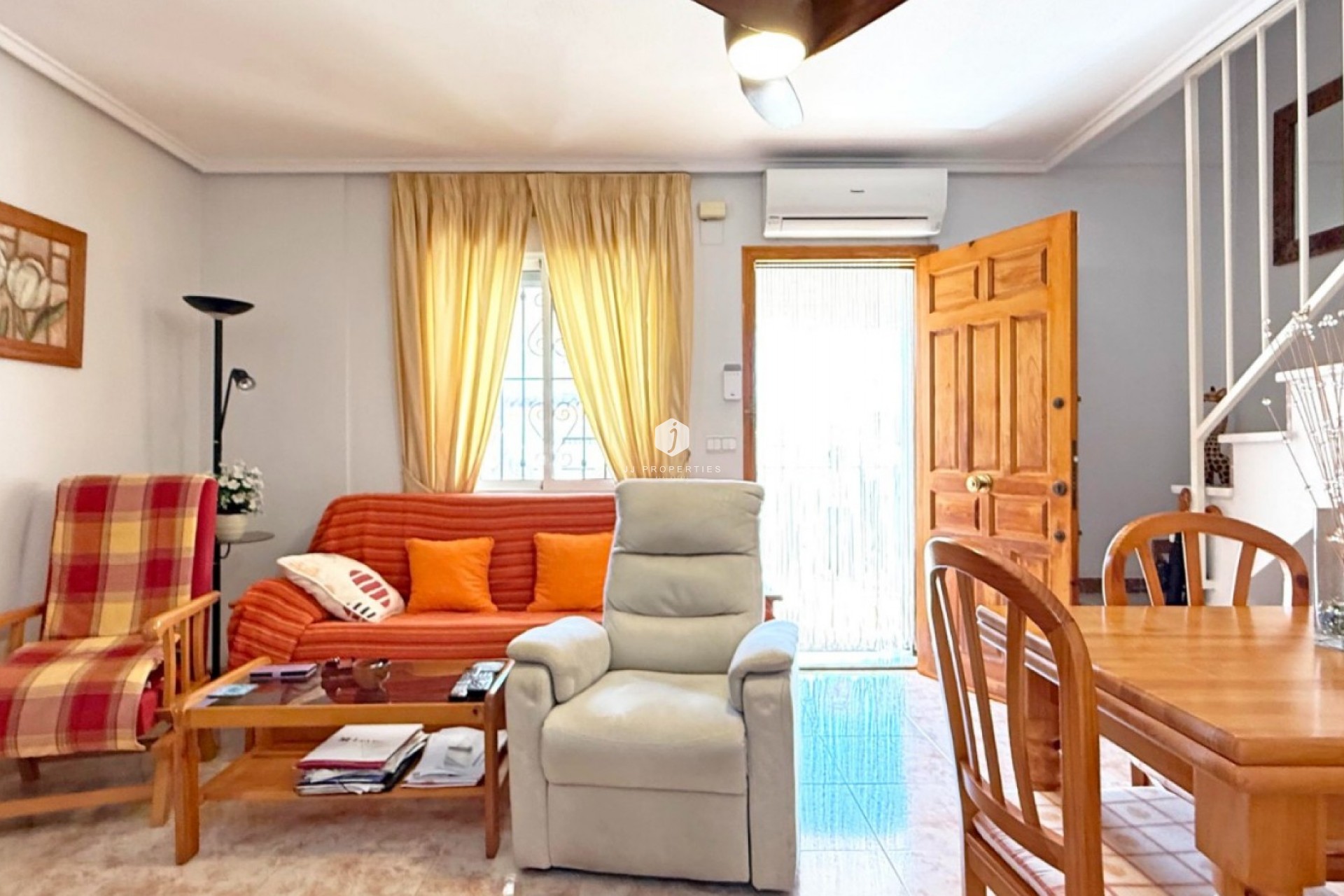 Aus zweiter Hand - Chalet -
Orihuela Costa - Costa Blanca