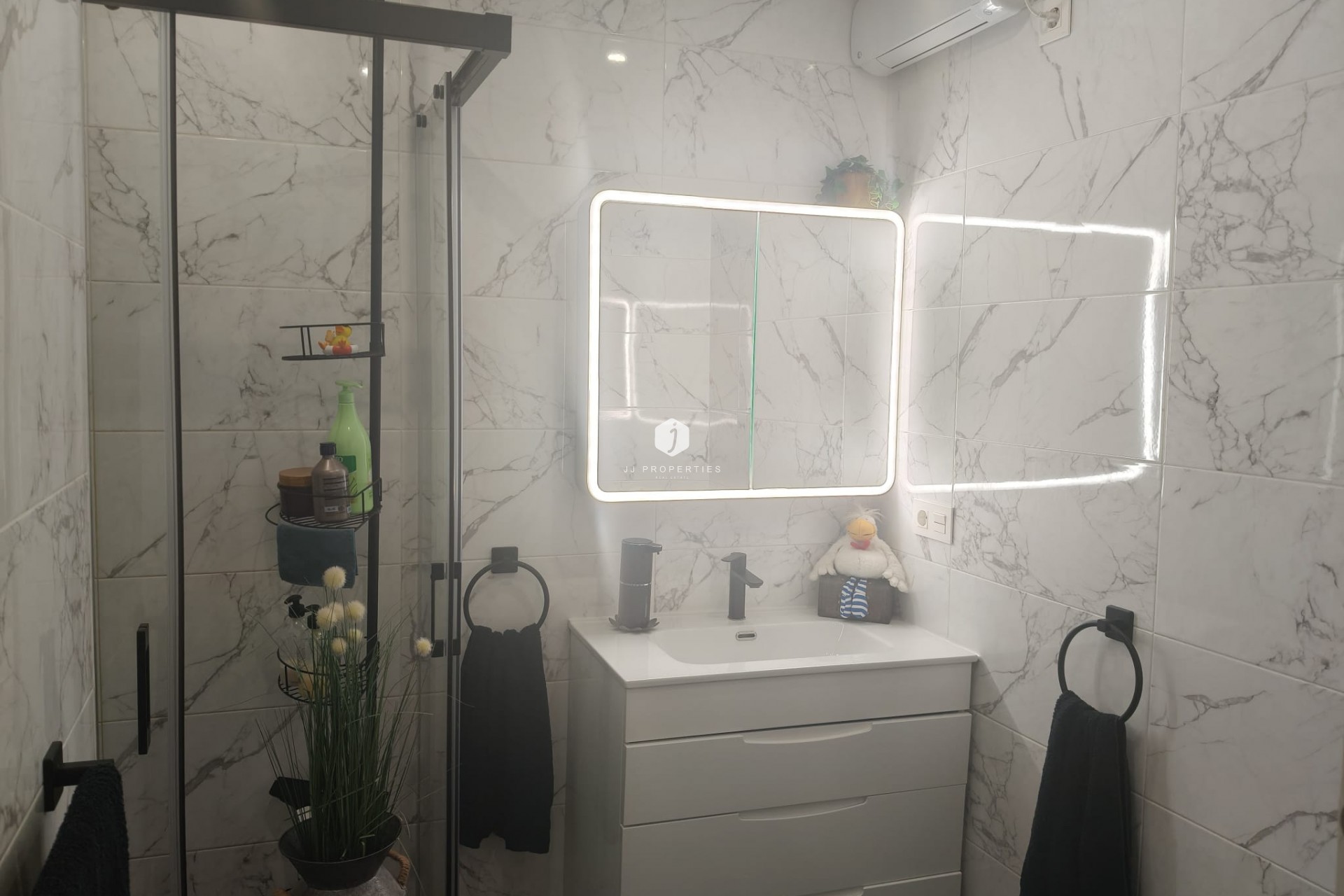 Aus zweiter Hand - Chalet -
Orihuela Costa - Costa Blanca