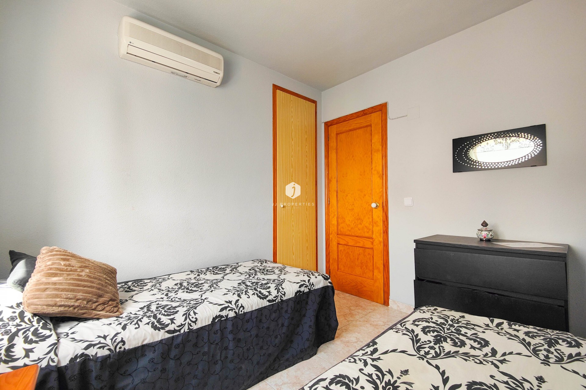 Aus zweiter Hand - Chalet -
Orihuela Costa - Costa Blanca