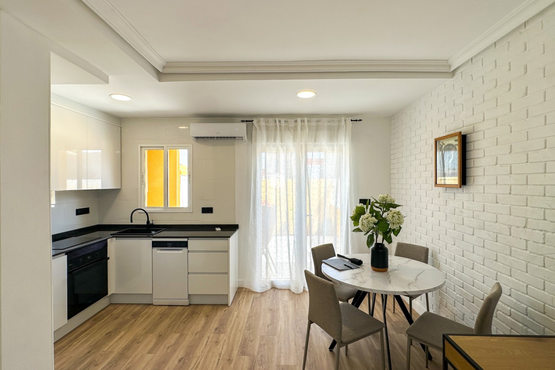 Aus zweiter Hand - Chalet -
Orihuela Costa - Costa Blanca