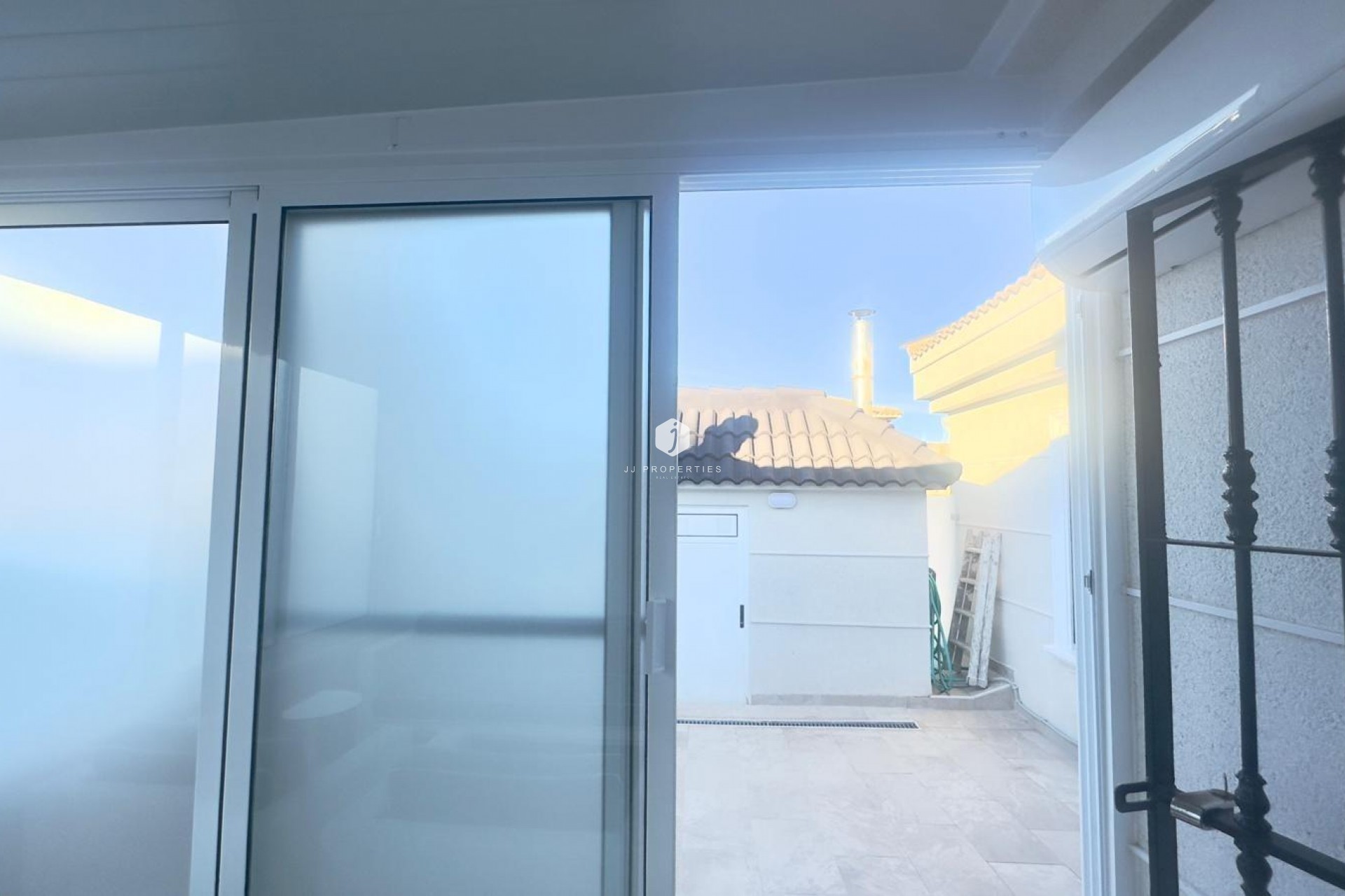 Aus zweiter Hand - Chalet -
Orihuela Costa - La Zenia