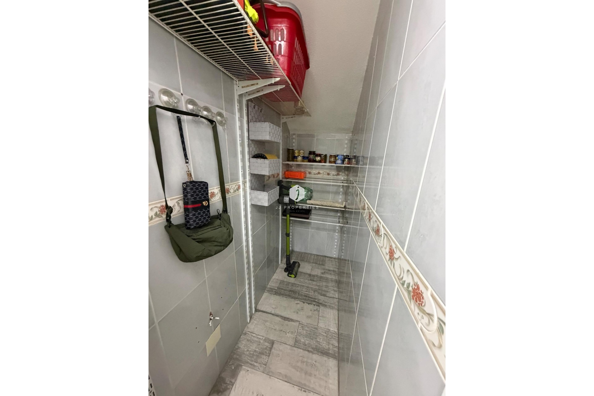 Aus zweiter Hand - Chalet -
Orihuela Costa - La Zenia