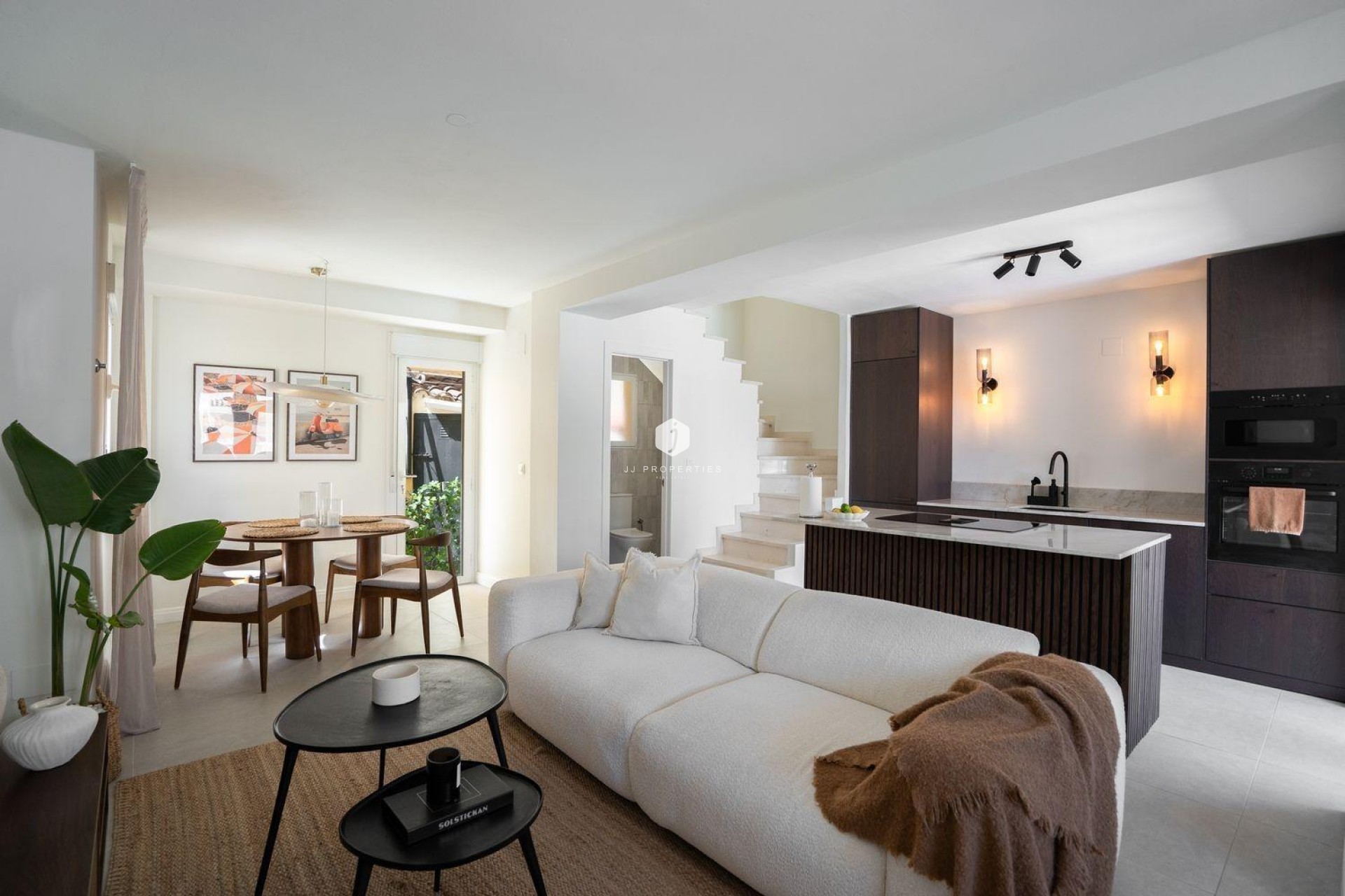 Aus zweiter Hand - Chalet -
Orihuela Costa - Los Almendros-la Florida