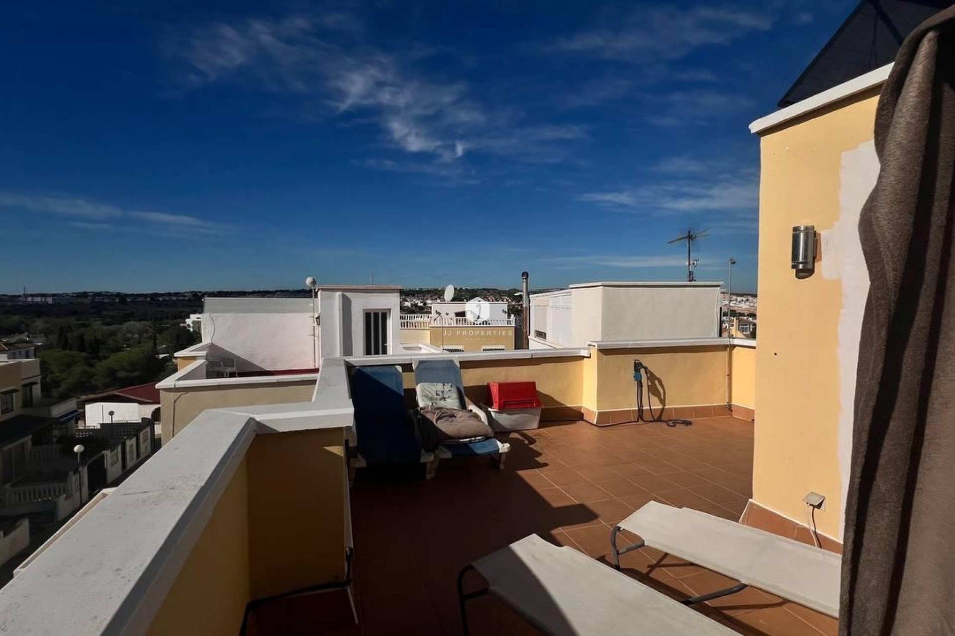 Aus zweiter Hand - Chalet -
Orihuela Costa - Los Almendros-la Florida