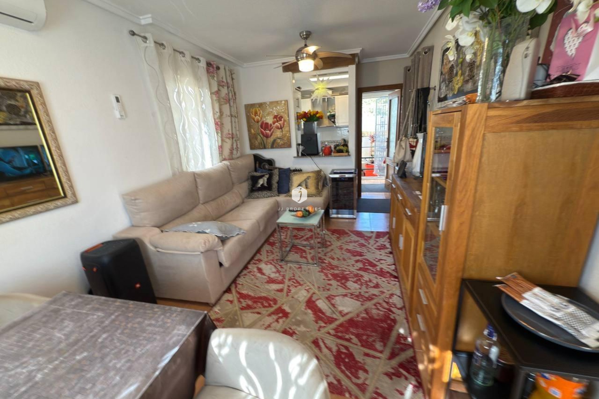 Aus zweiter Hand - Chalet -
Orihuela Costa - Los Almendros-la Florida