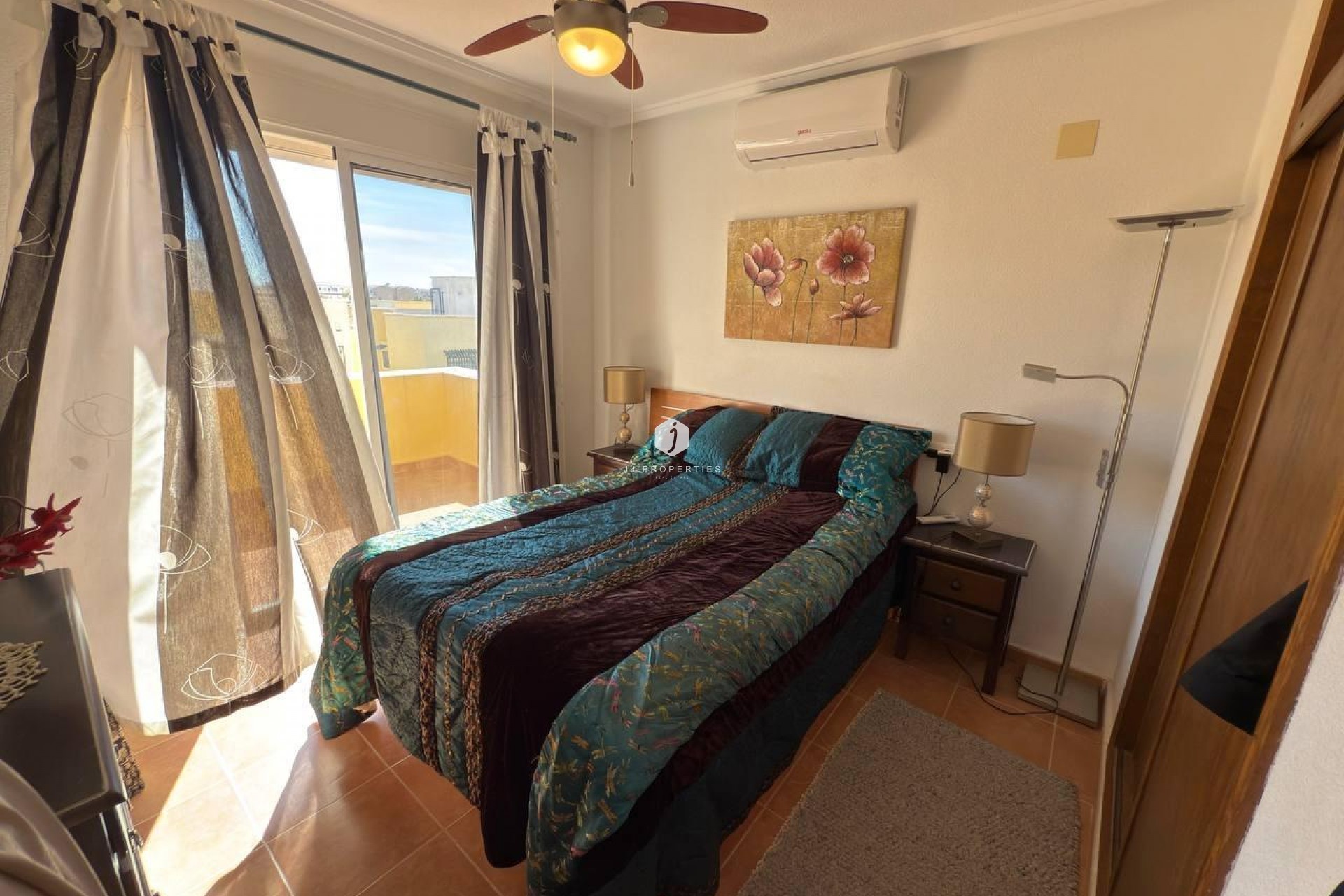 Aus zweiter Hand - Chalet -
Orihuela Costa - Los Almendros-la Florida