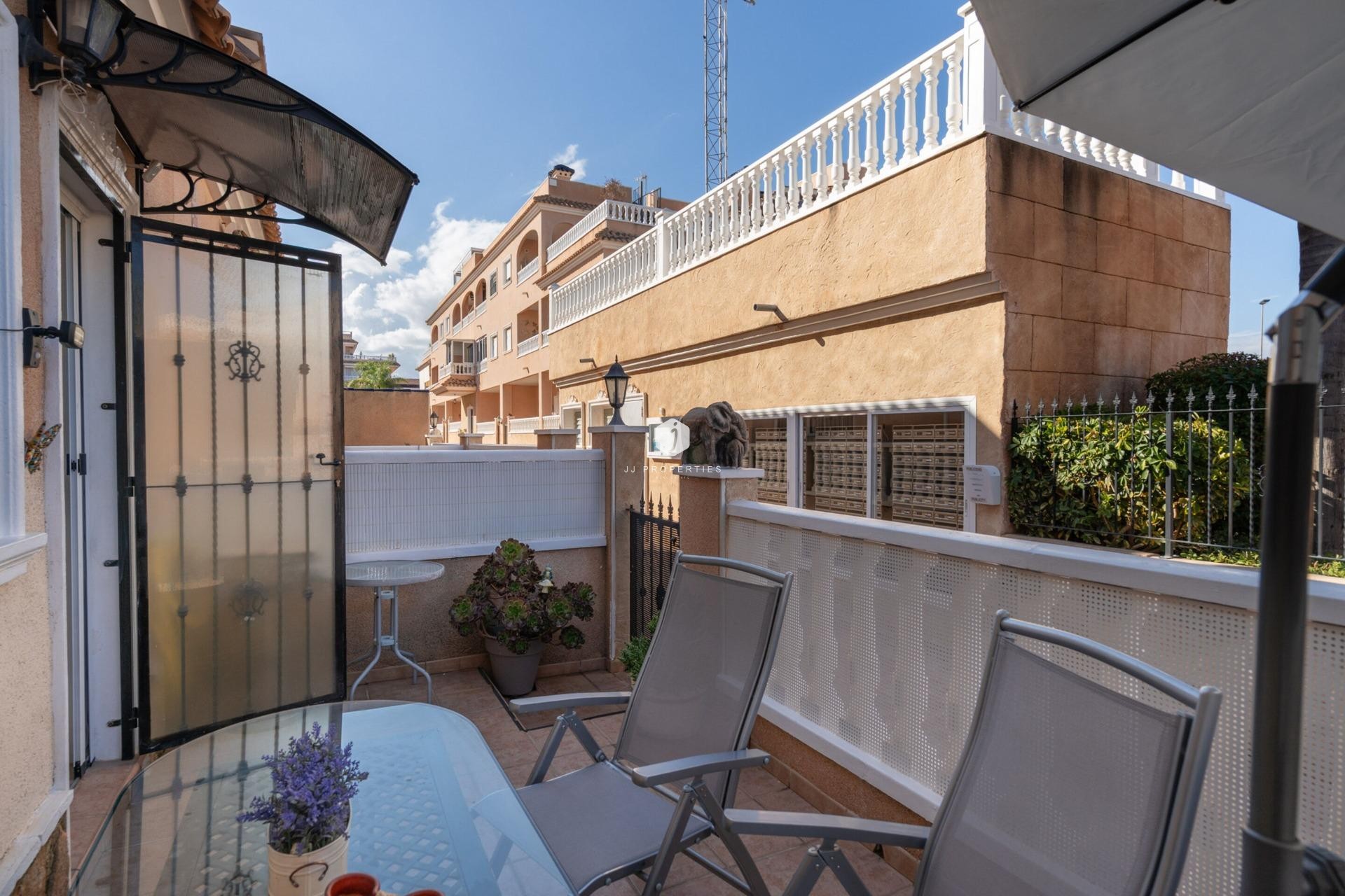 Aus zweiter Hand - Chalet -
Orihuela Costa - Los Dolses