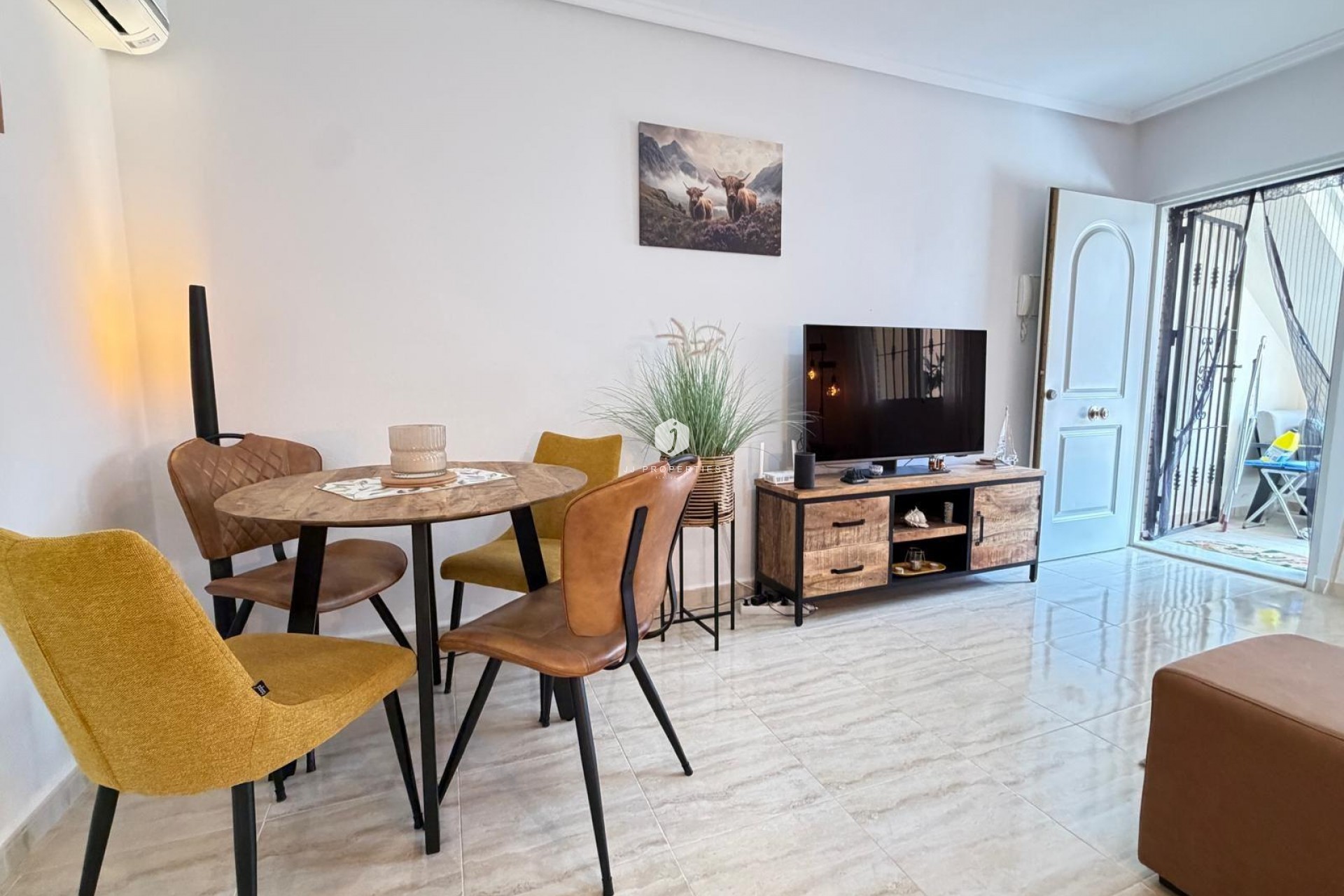 Aus zweiter Hand - Chalet -
Orihuela Costa - Los Dolses