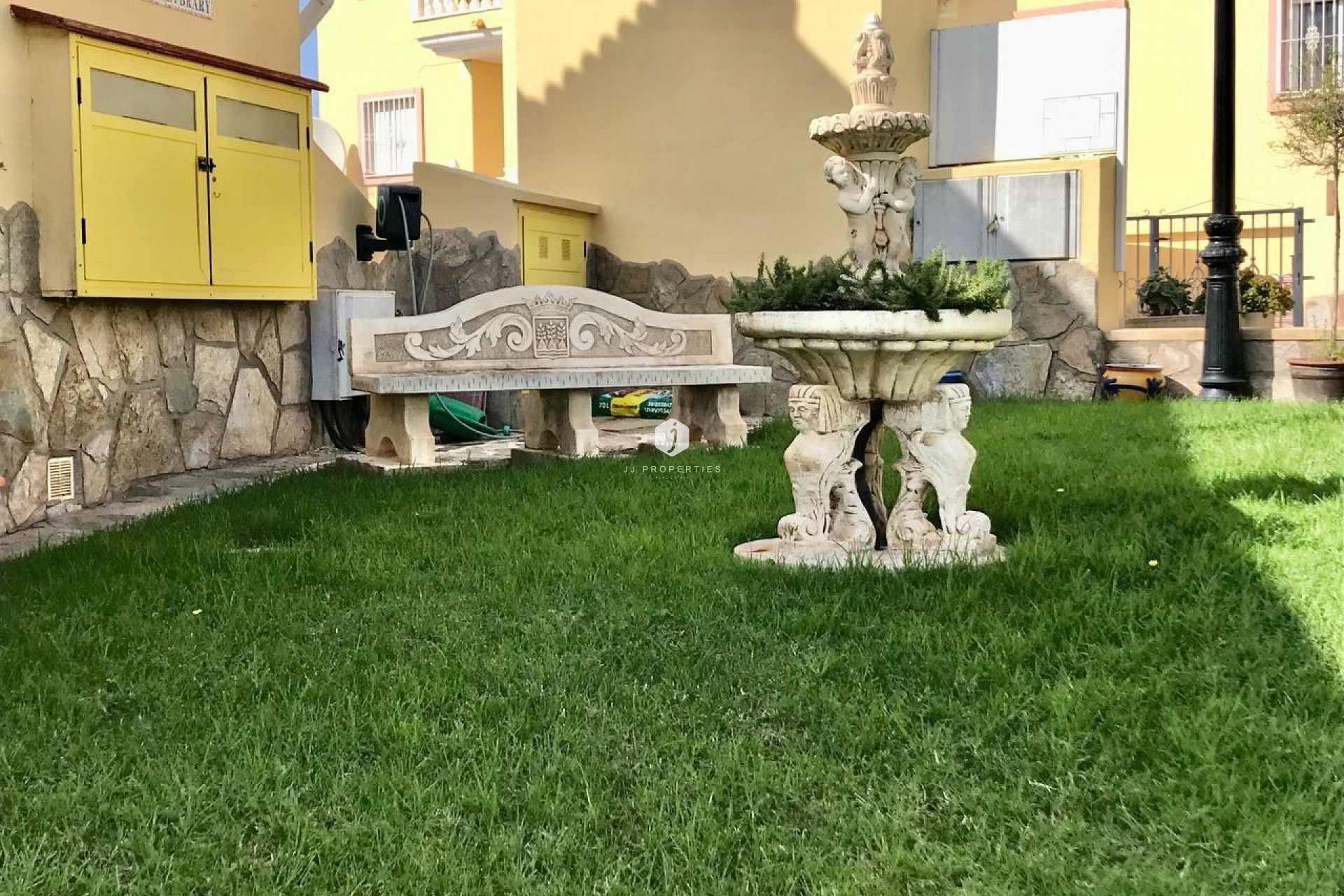 Aus zweiter Hand - Chalet -
Orihuela Costa - Villamartín-las Filipinas