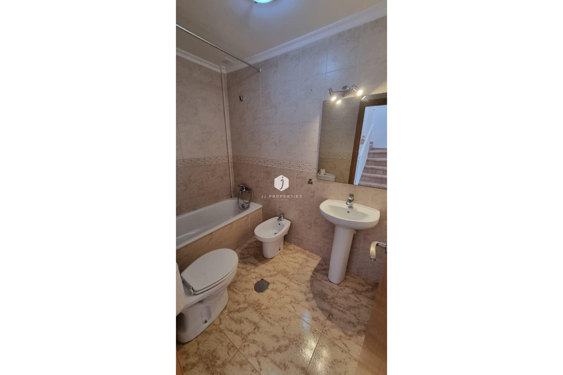 Aus zweiter Hand - Chalet -
Orihuela Costa - Villamartín-las Filipinas