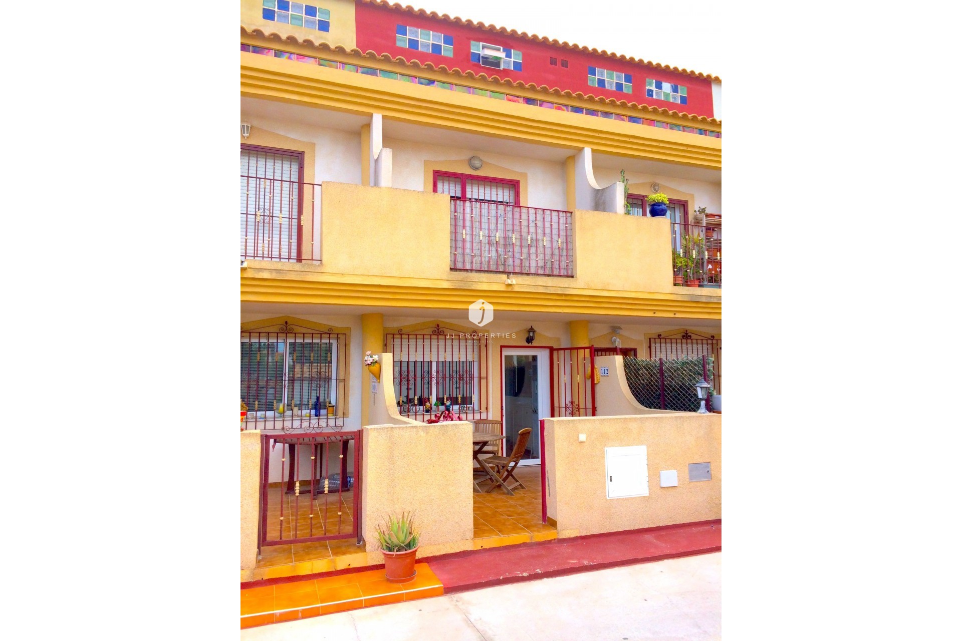 Aus zweiter Hand - Chalet -
Playa Flamenca - Costa Blanca