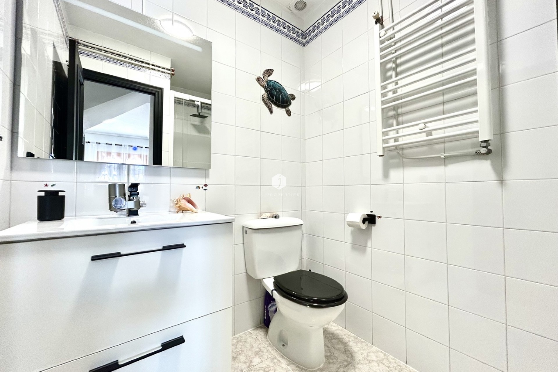 Aus zweiter Hand - Chalet -
Playa Flamenca - Costa Blanca