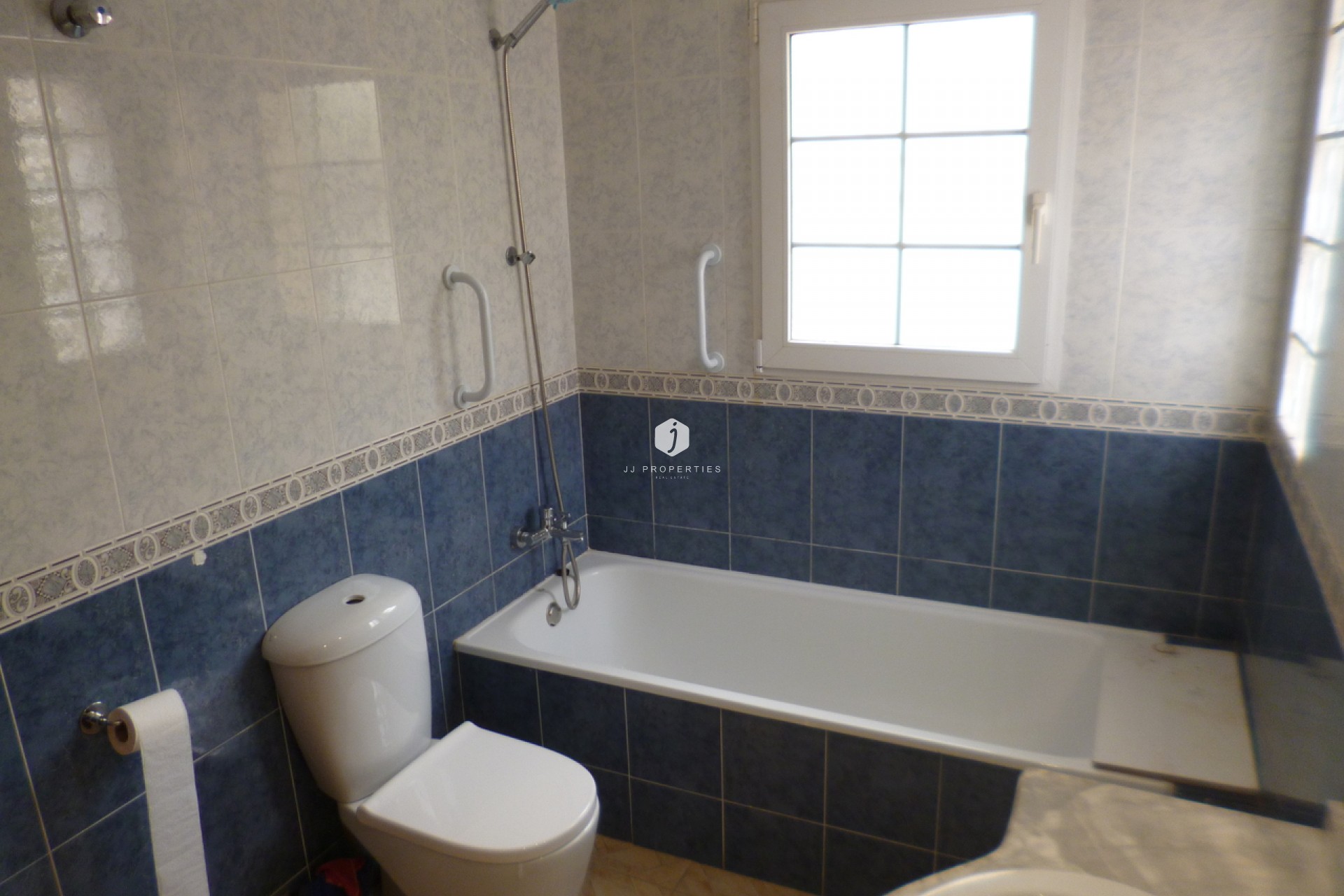 Aus zweiter Hand - Chalet -
Playa Flamenca - Costa Blanca