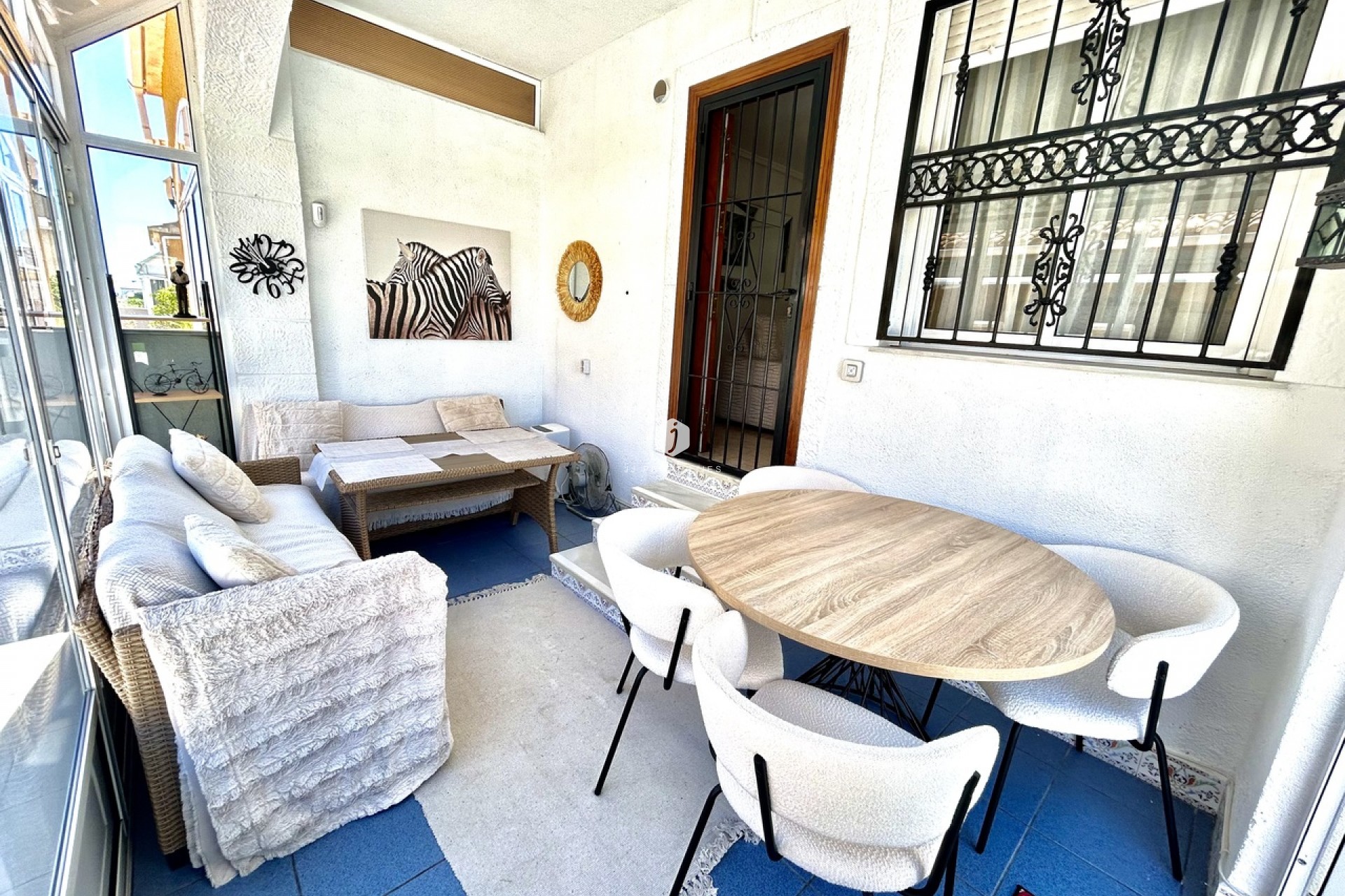 Aus zweiter Hand - Chalet -
Punta Prima - Costa Blanca