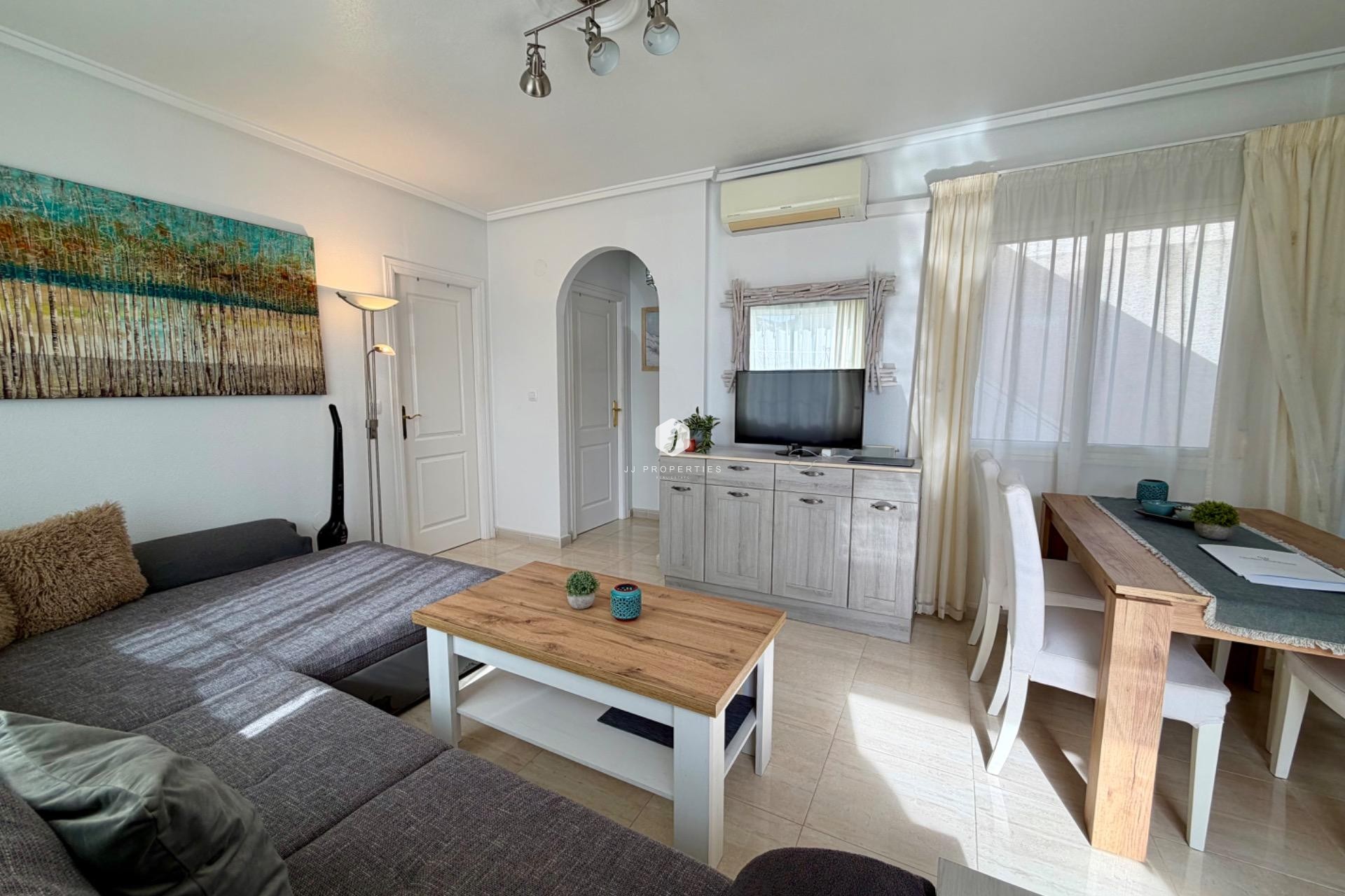 Aus zweiter Hand - Chalet -
Rojales - Pueblo