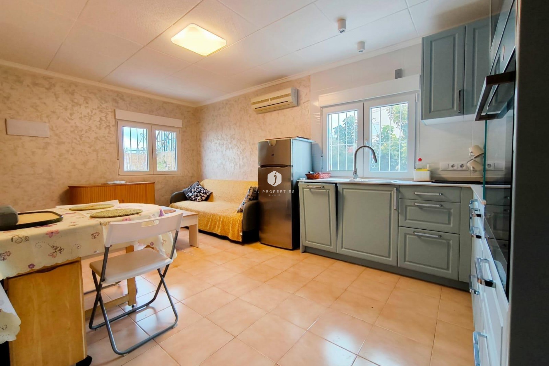 Aus zweiter Hand - Chalet -
San Fulgencio - La Marina - Urb. La Marina