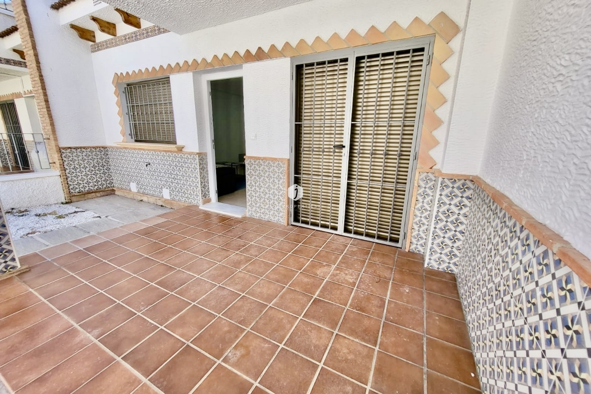 Aus zweiter Hand - Chalet -
San Miguel de Salinas - Inland