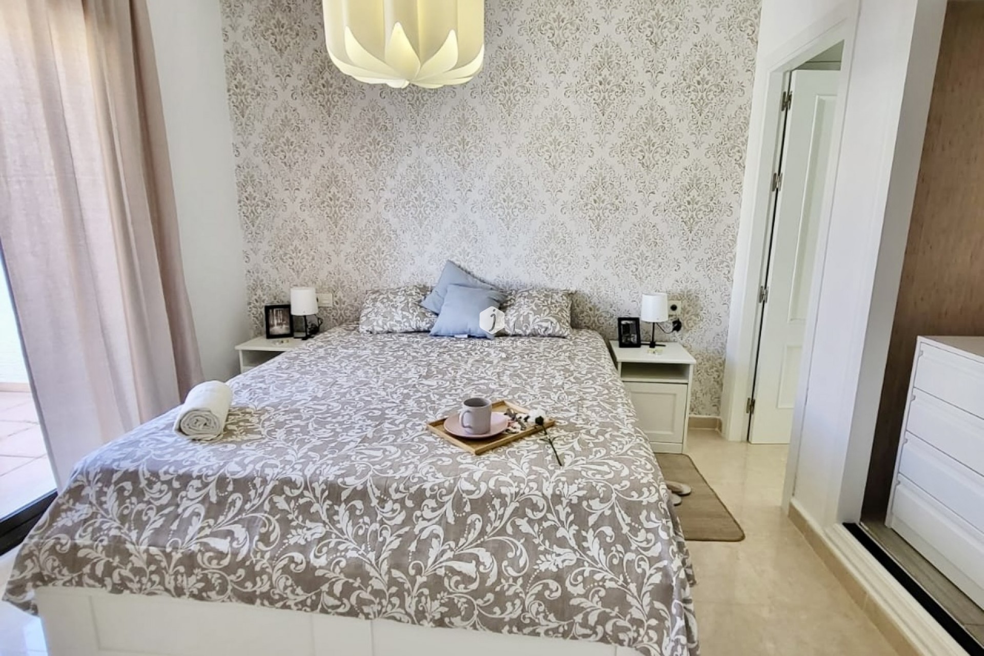 Aus zweiter Hand - Chalet -
San Miguel de Salinas - Inland