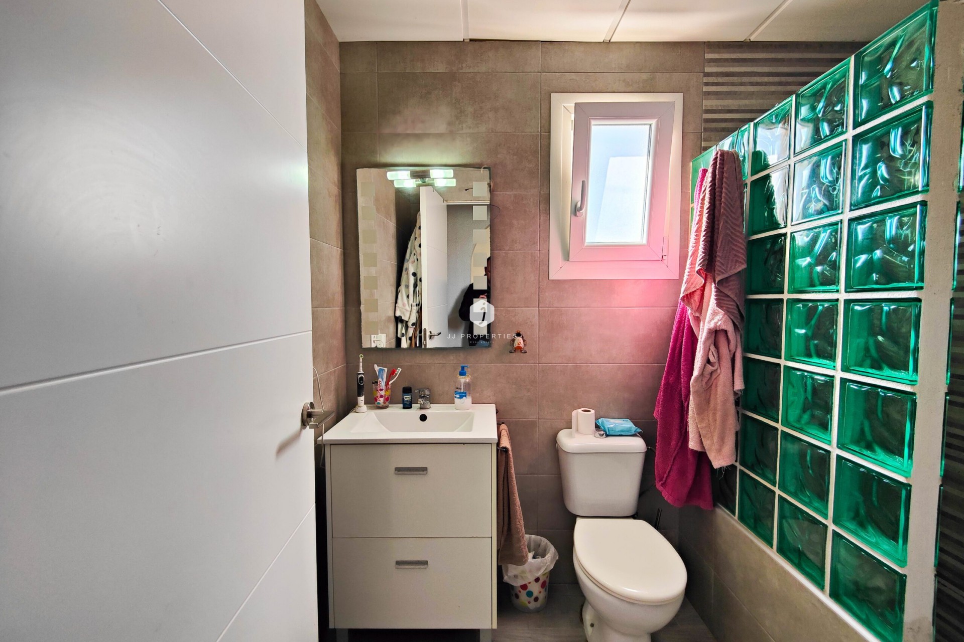 Aus zweiter Hand - Chalet -
San Miguel de Salinas - Inland