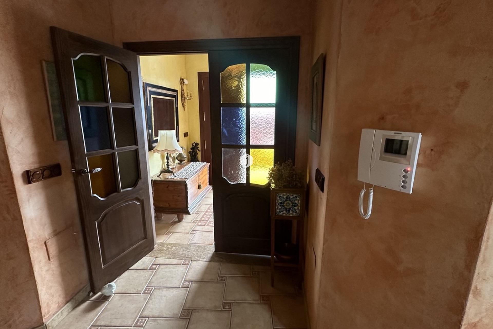 Aus zweiter Hand - Chalet -
San Miguel de Salinas - Inland