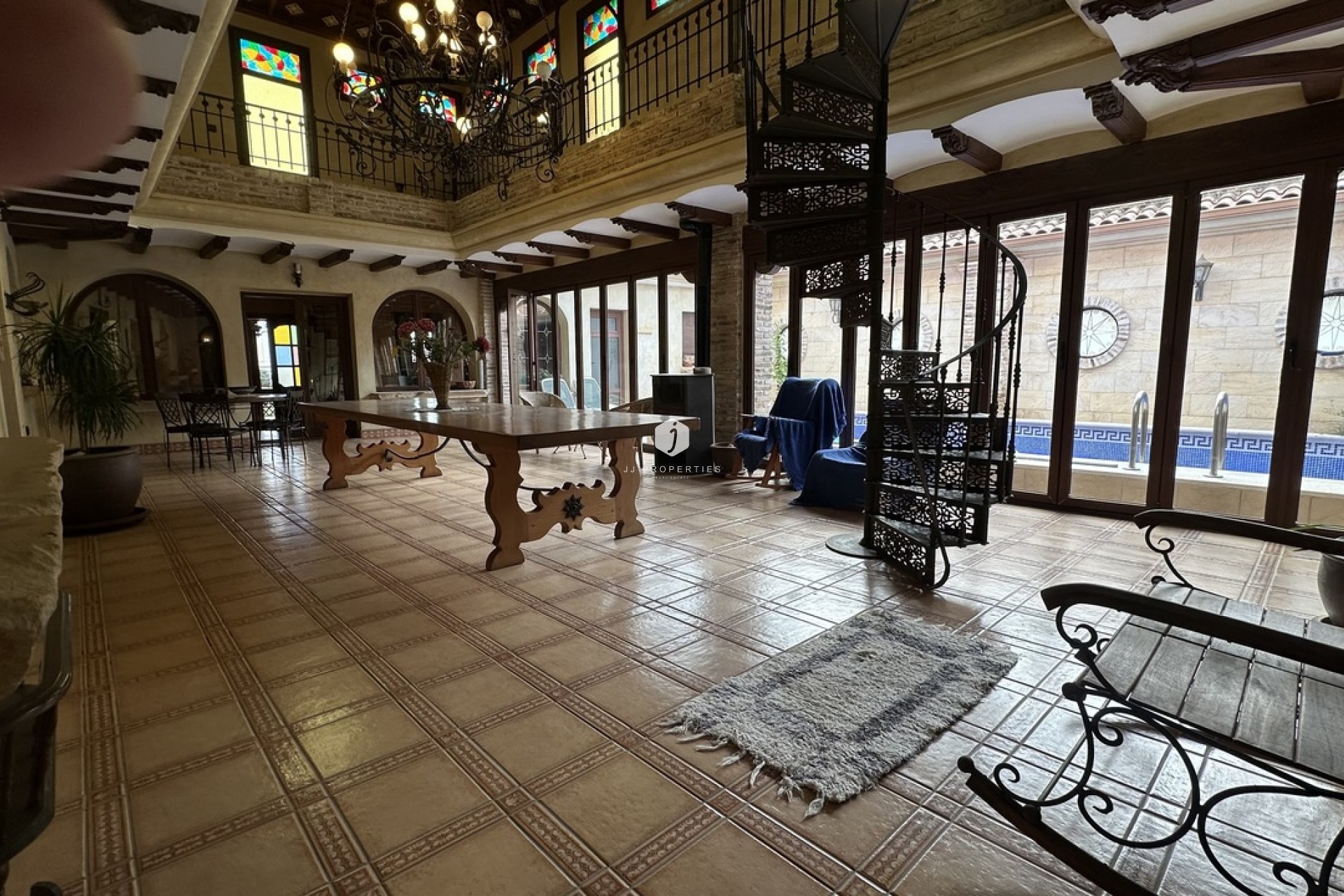Aus zweiter Hand - Chalet -
San Miguel de Salinas - Inland