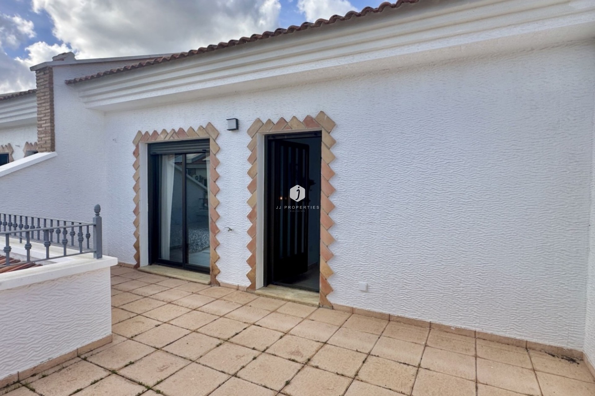 Aus zweiter Hand - Chalet -
San Miguel de Salinas - Inland