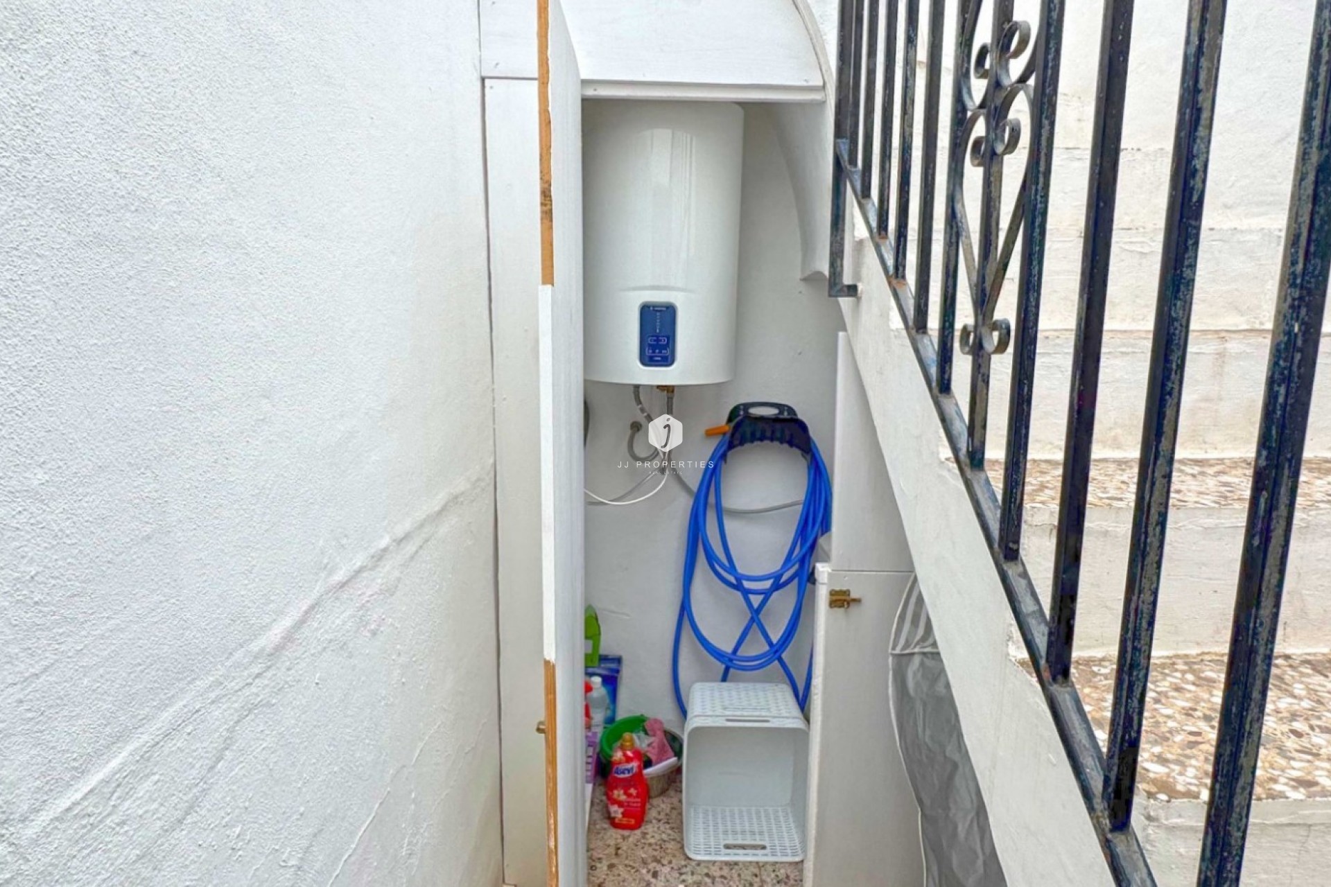 Aus zweiter Hand - Chalet -
San Miguel de Salinas - Inland