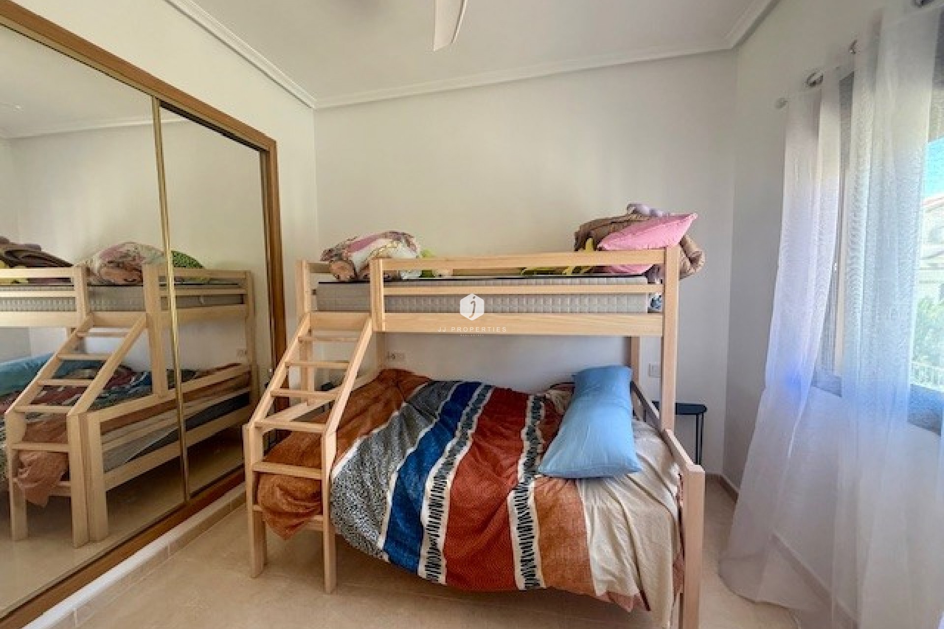 Aus zweiter Hand - Chalet -
San Miguel de Salinas - Inland