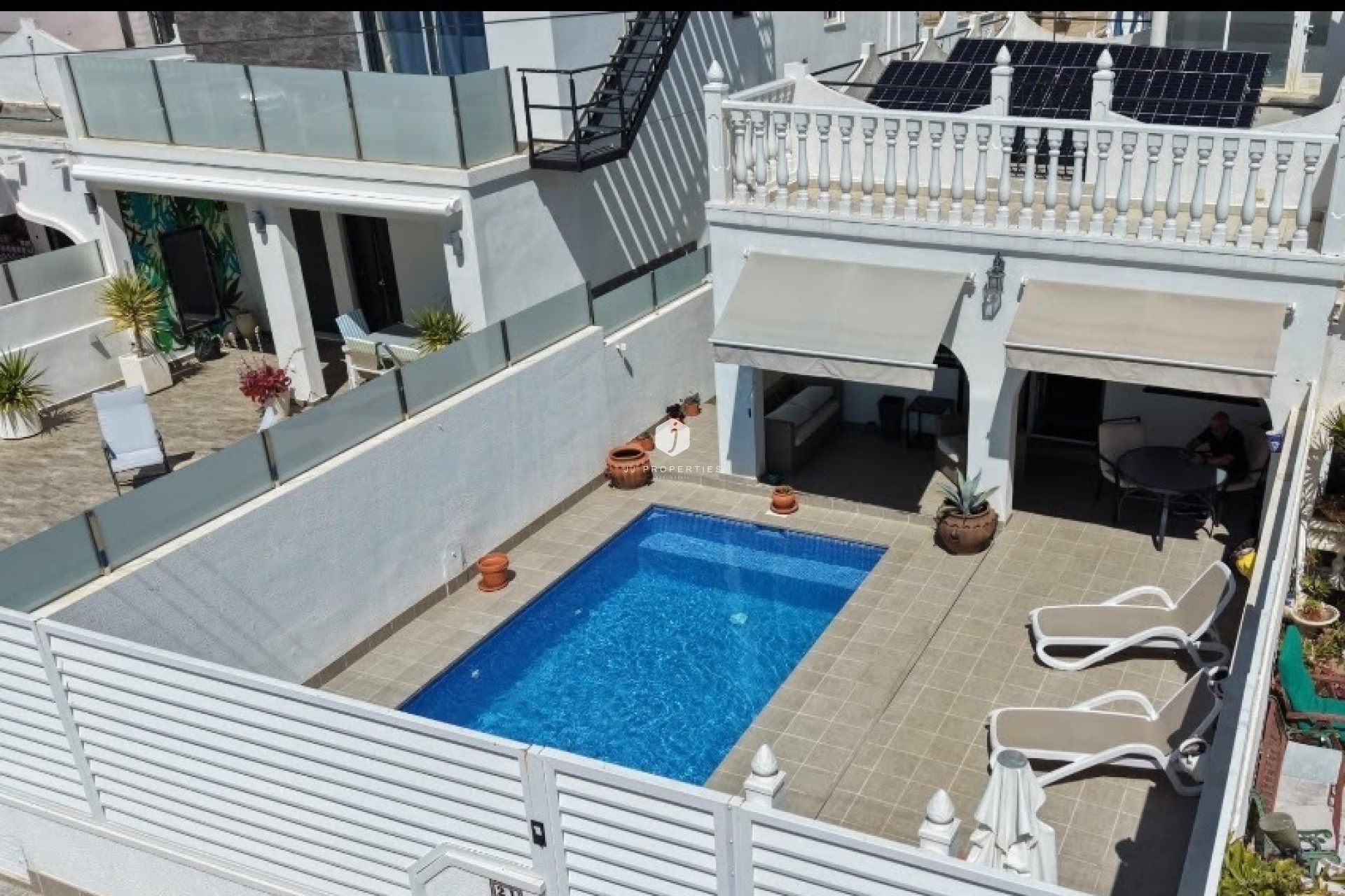 Aus zweiter Hand - Chalet -
San Miguel de Salinas - Inland