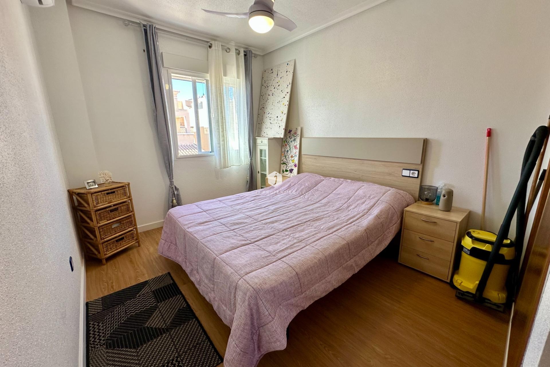 Aus zweiter Hand - Chalet -
San Miguel de Salinas - Residencial Los Flamencos