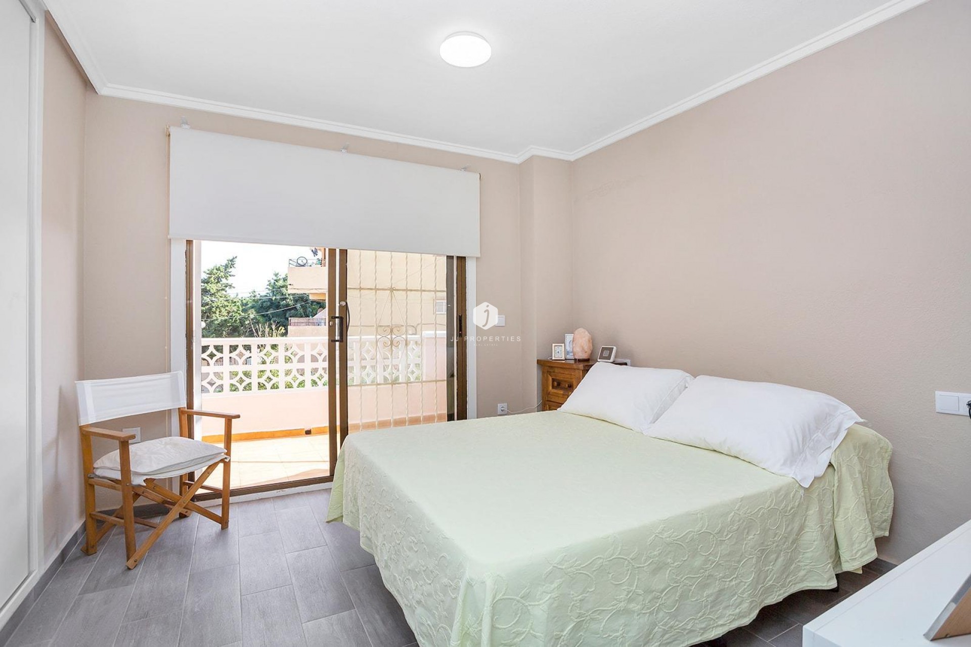 Aus zweiter Hand - Chalet -
Torrevieja - Aguas Nuevas 1