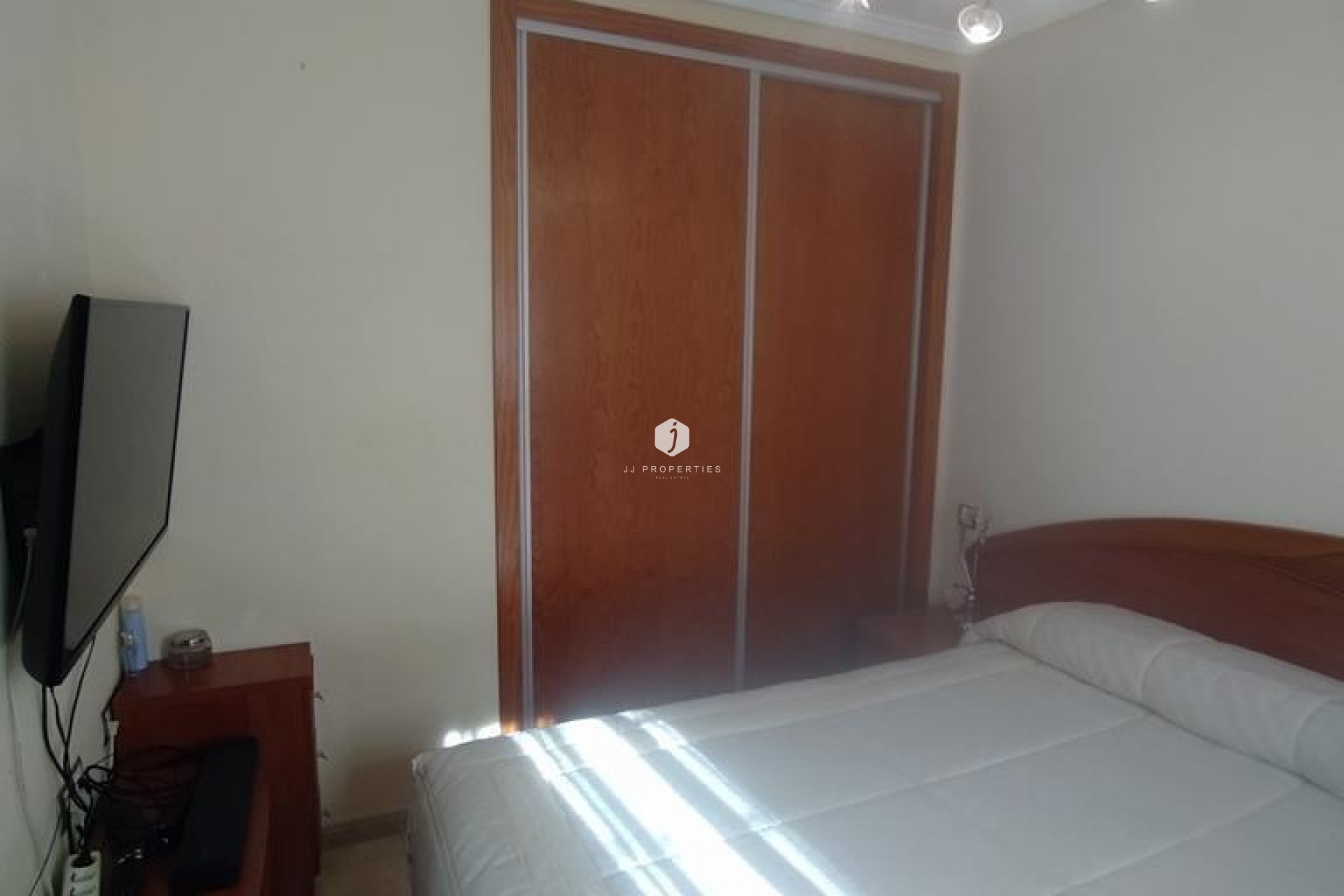 Aus zweiter Hand - Chalet -
Torrevieja - AGUAS NUEVAS 25