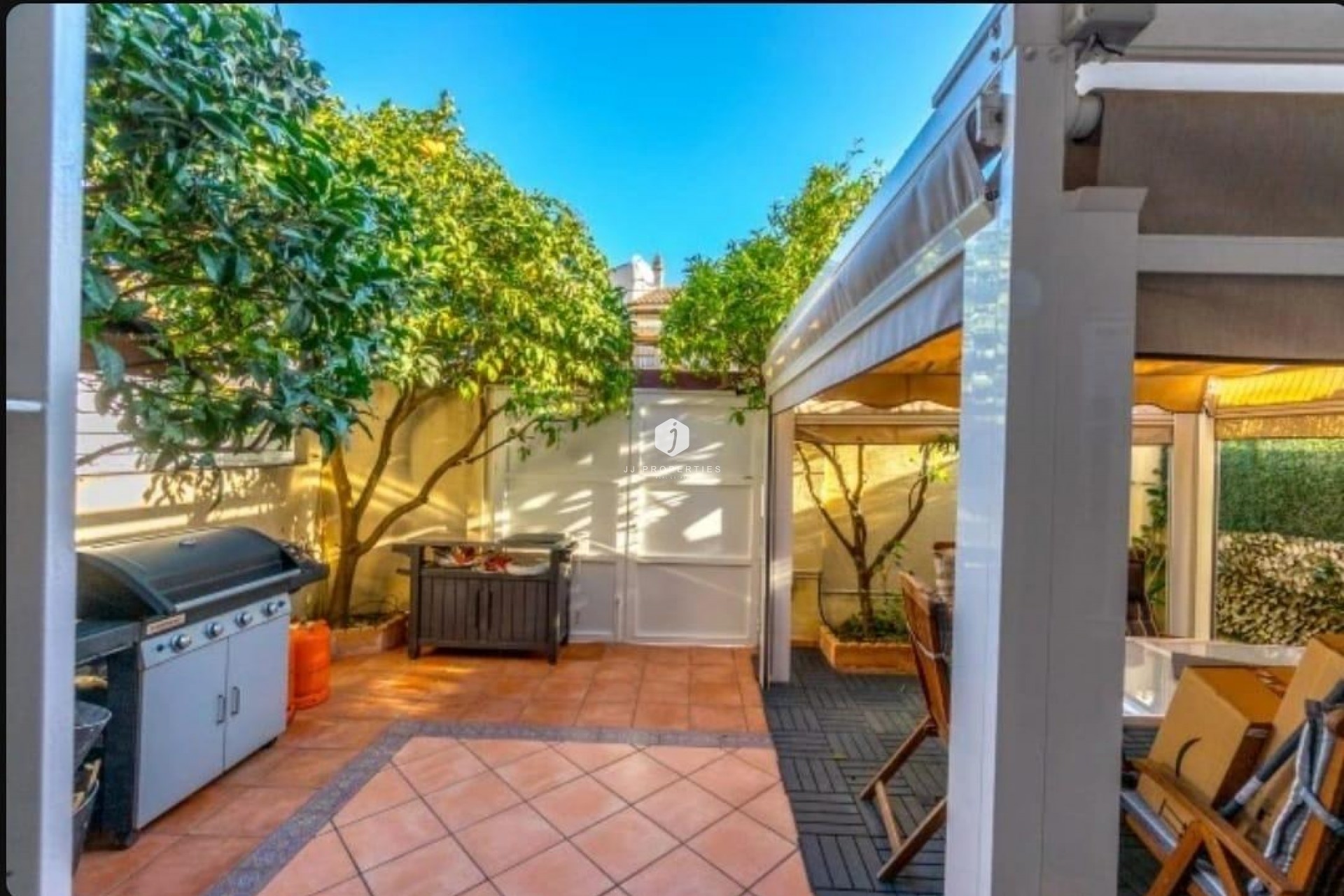 Aus zweiter Hand - Chalet -
Torrevieja - aguas nuevas