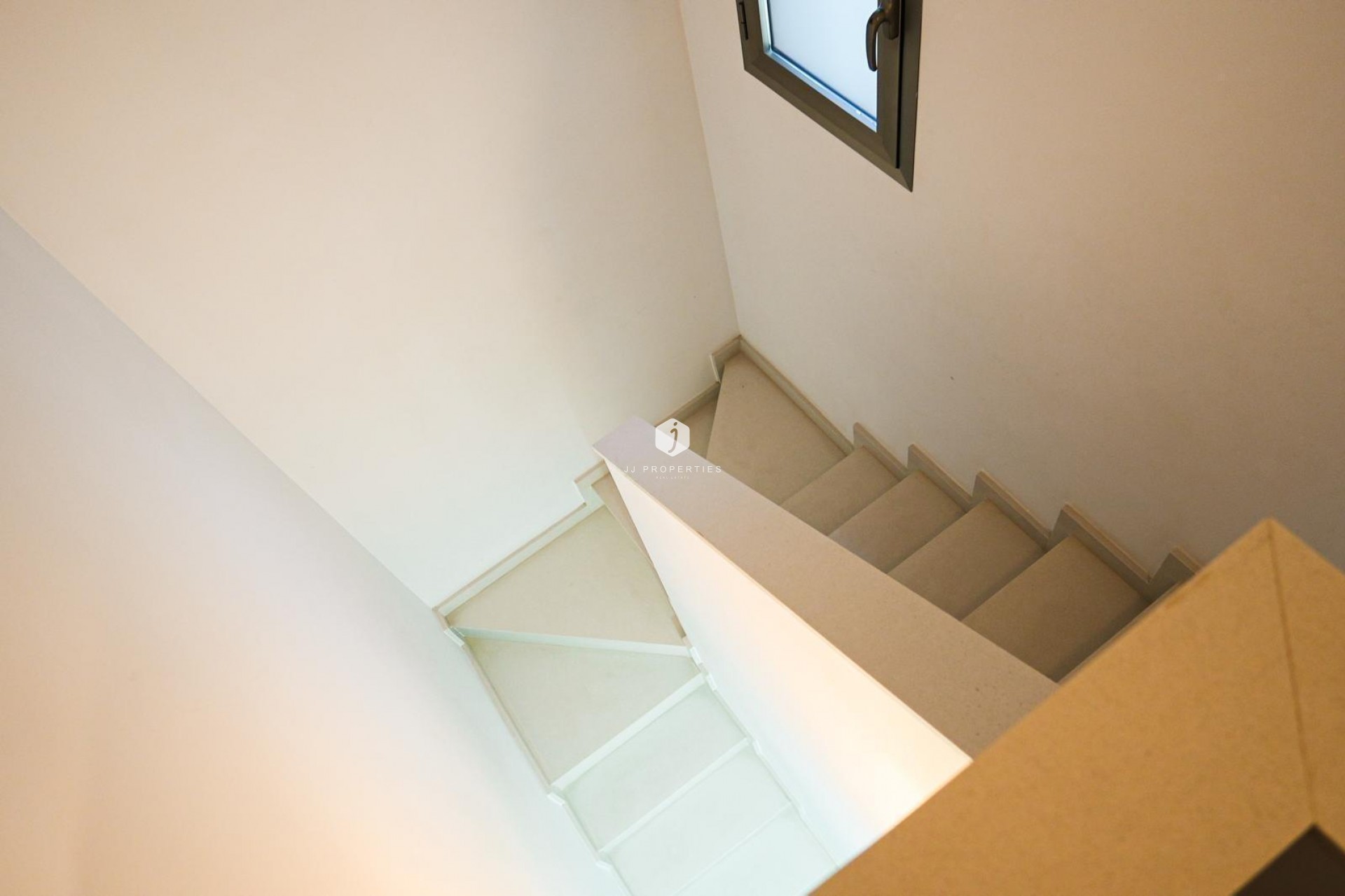 Aus zweiter Hand - Chalet -
Torrevieja - aguas nuevas