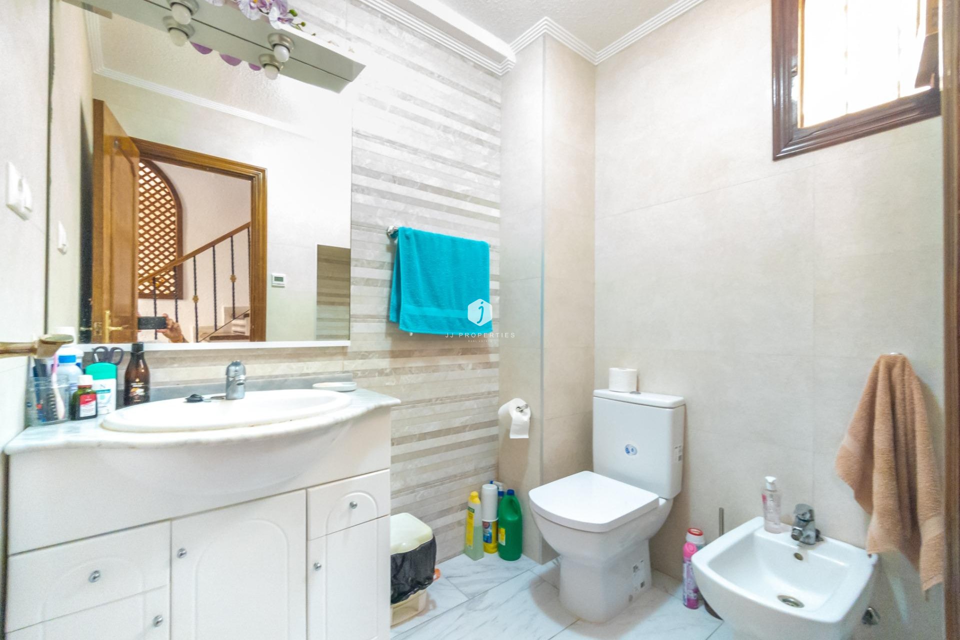 Aus zweiter Hand - Chalet -
Torrevieja - Cabo cervera