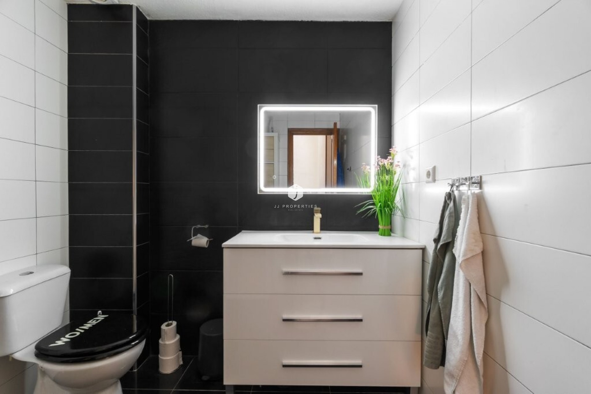 Aus zweiter Hand - Chalet -
Torrevieja - Cabo cervera