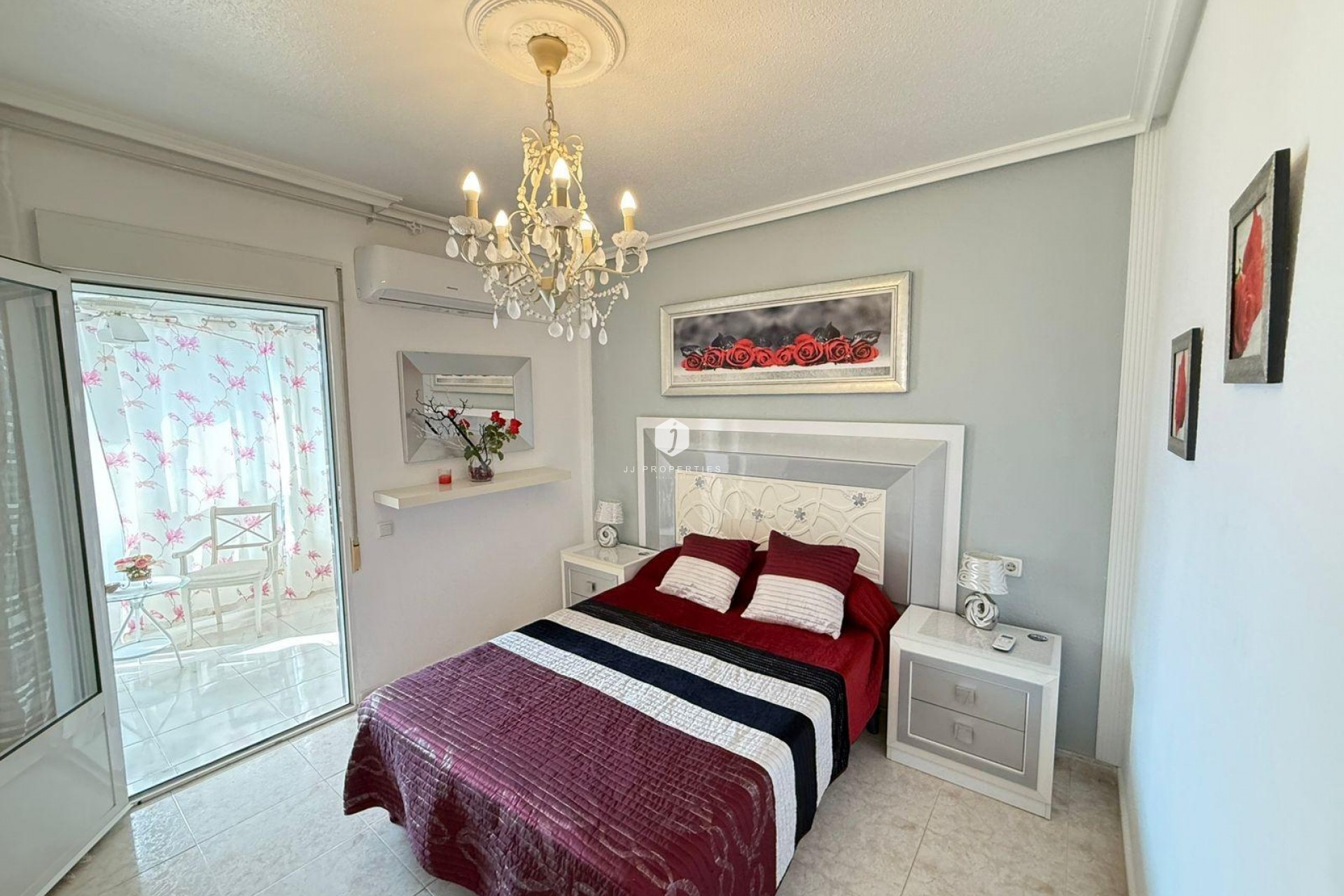 Aus zweiter Hand - Chalet -
Torrevieja - Calas blanca