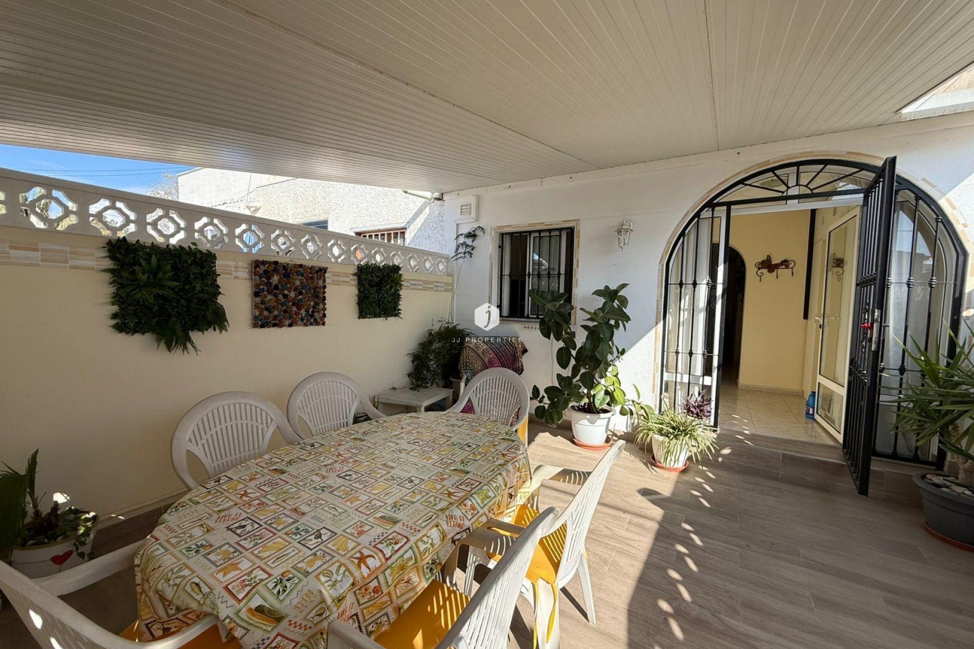 Aus zweiter Hand - Chalet -
Torrevieja - Calas blanca