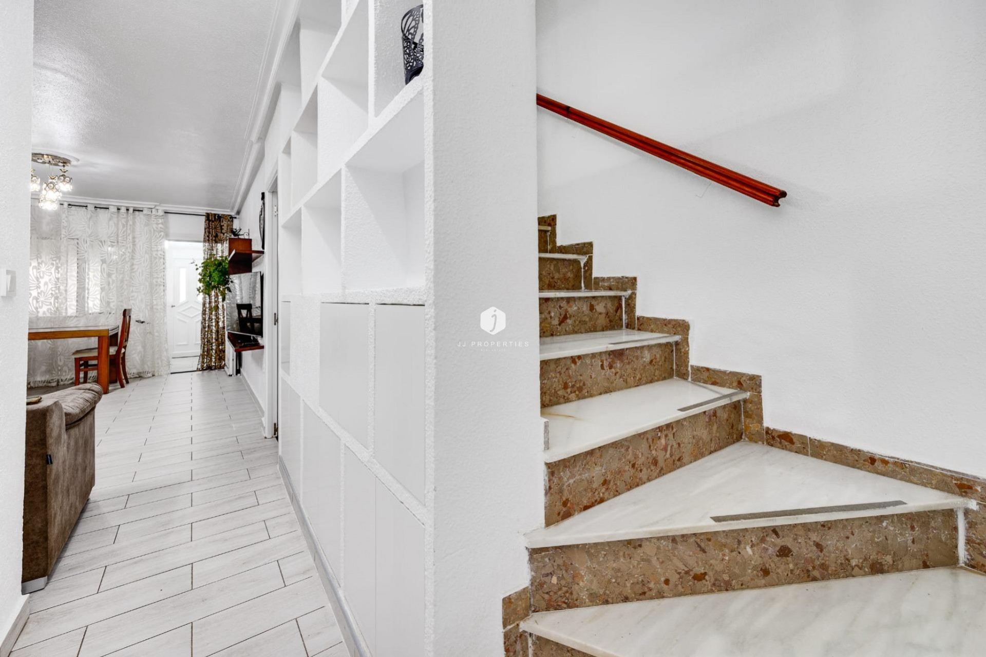 Aus zweiter Hand - Chalet -
Torrevieja - Calas blanca