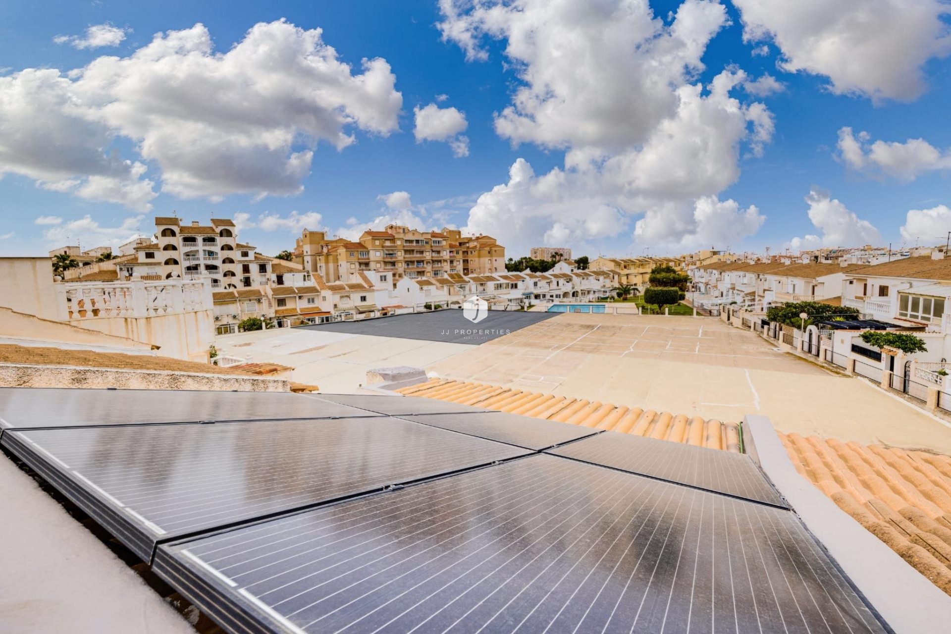 Aus zweiter Hand - Chalet -
Torrevieja - Calas blanca