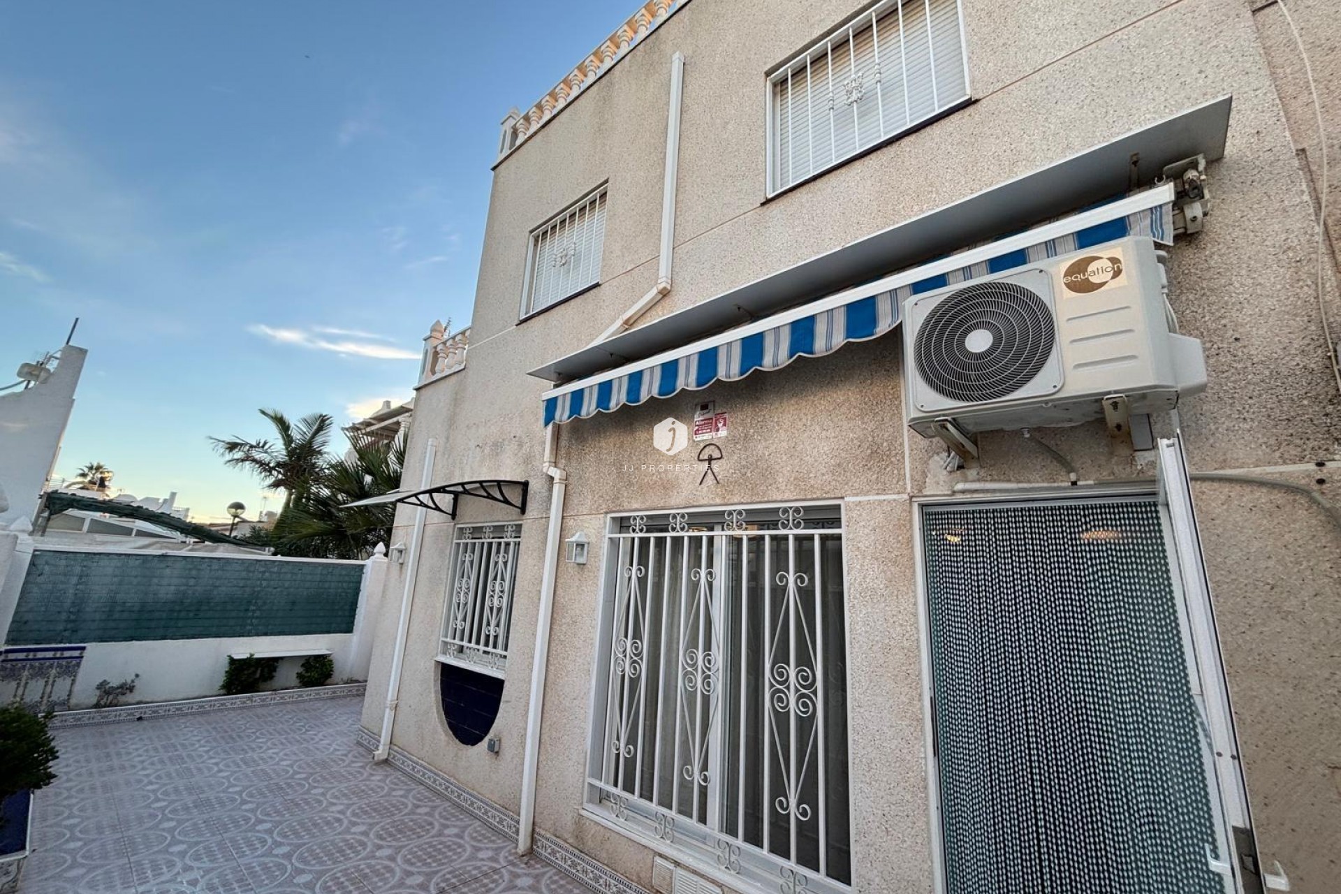 Aus zweiter Hand - Chalet -
Torrevieja - Carrefour