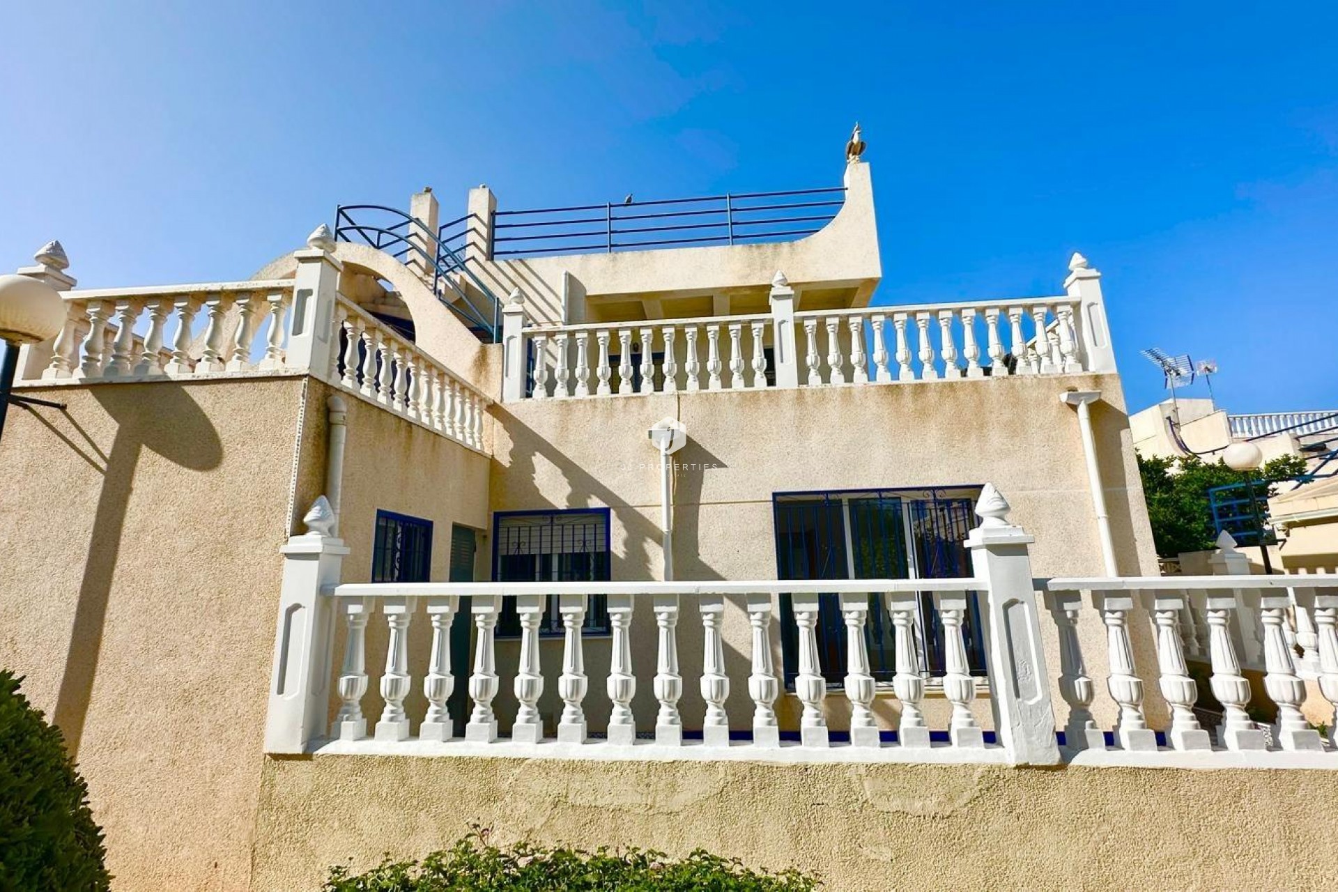 Aus zweiter Hand - Chalet -
Torrevieja - Carrefour