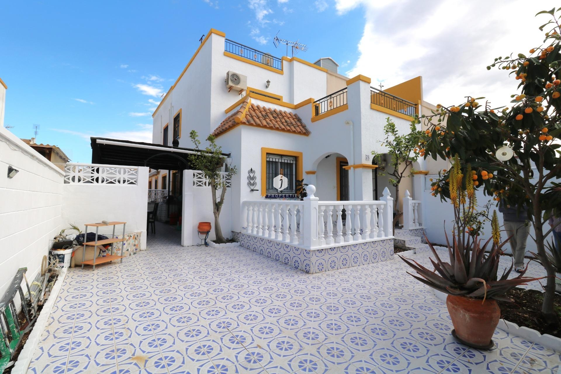 Aus zweiter Hand - Chalet -
Torrevieja - Carrefour