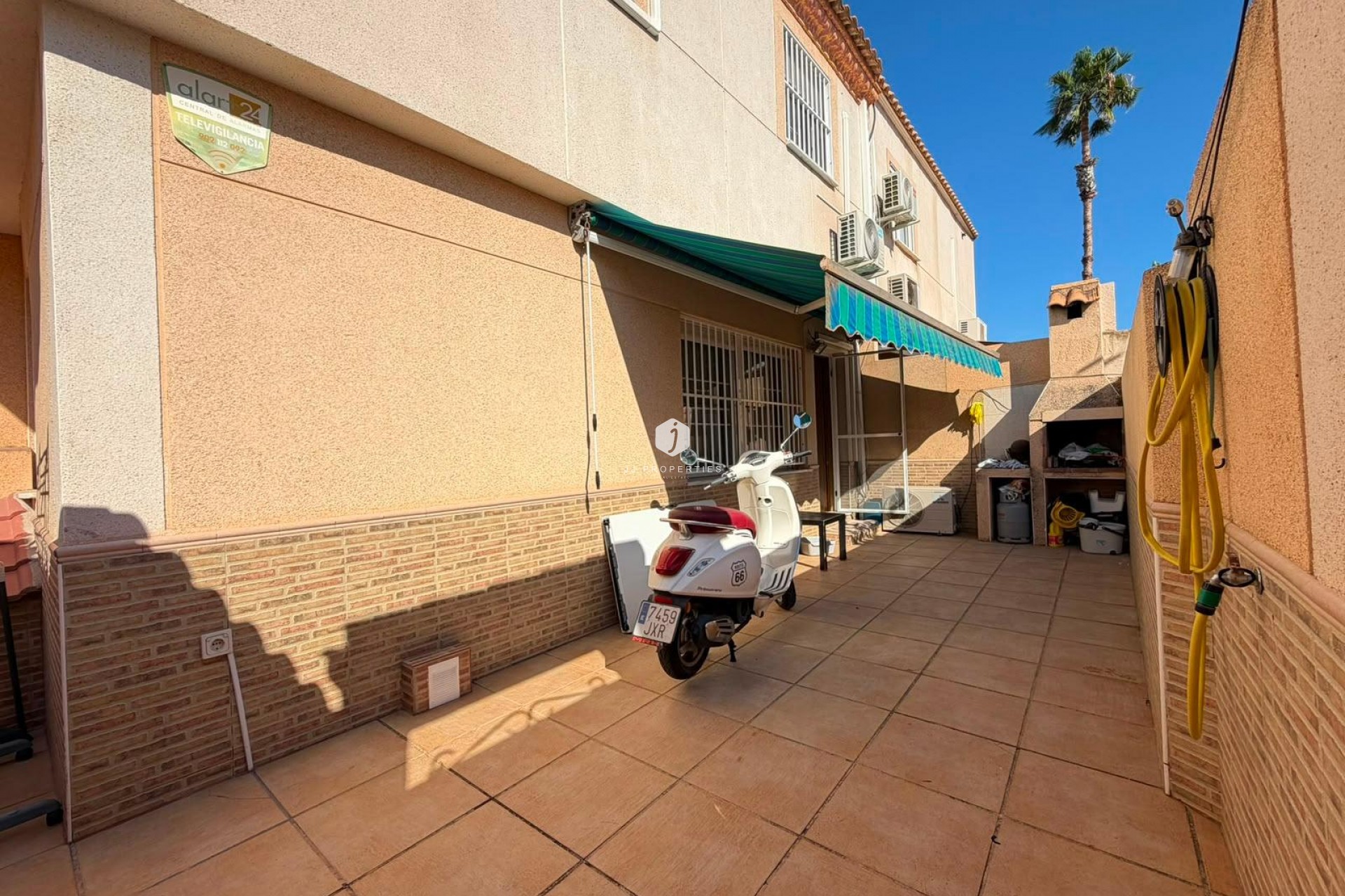 Aus zweiter Hand - Chalet -
Torrevieja - Carrefour