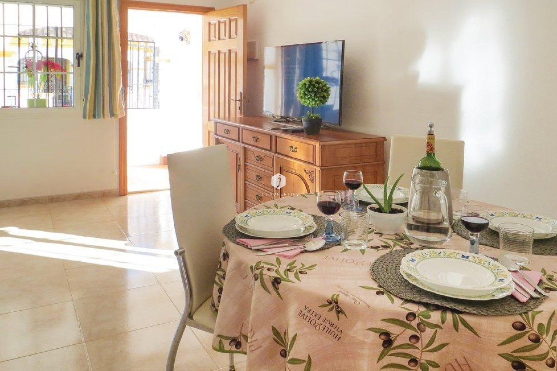 Aus zweiter Hand - Chalet -
Torrevieja - Carrefour