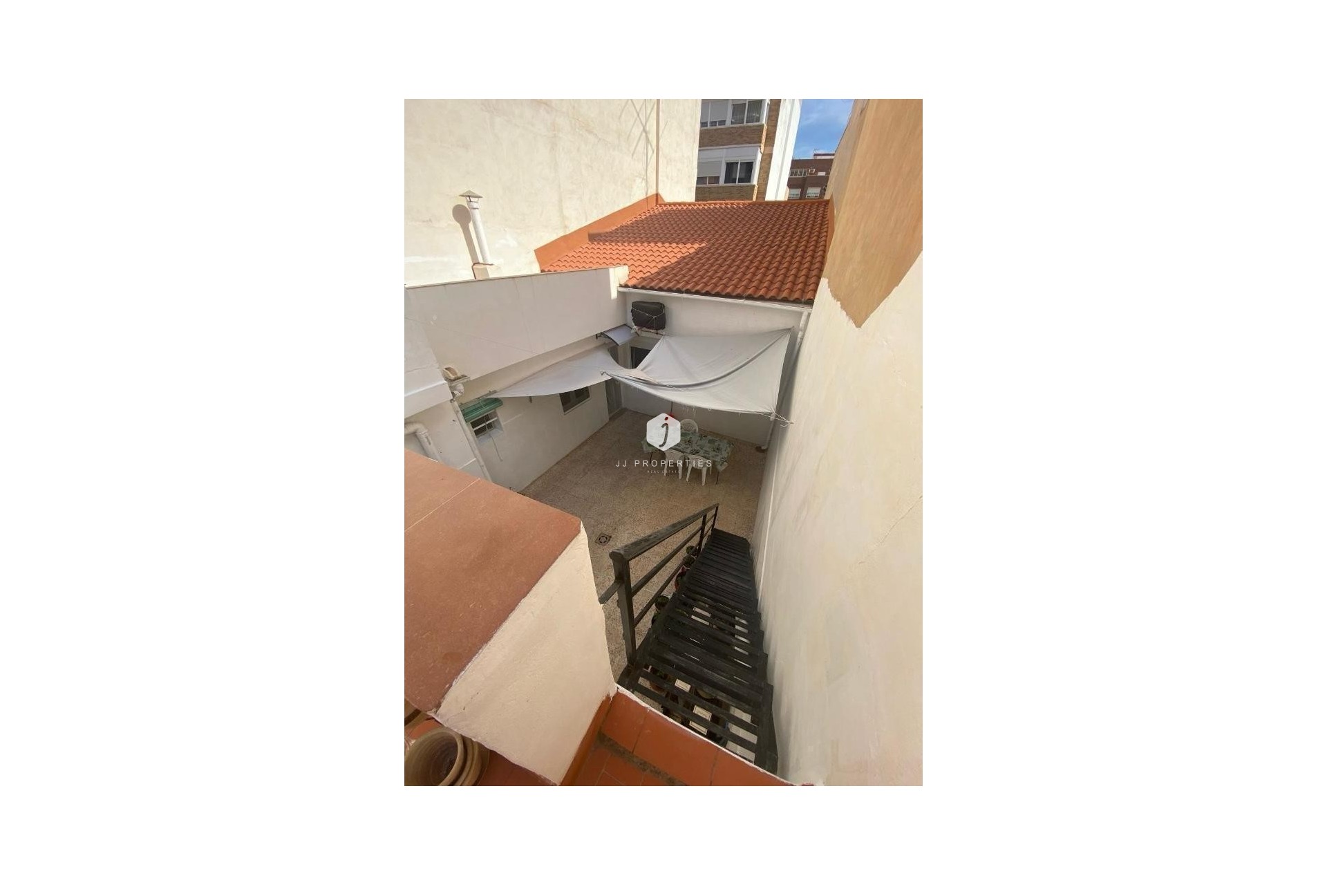 Aus zweiter Hand - Chalet -
Torrevieja - Centro