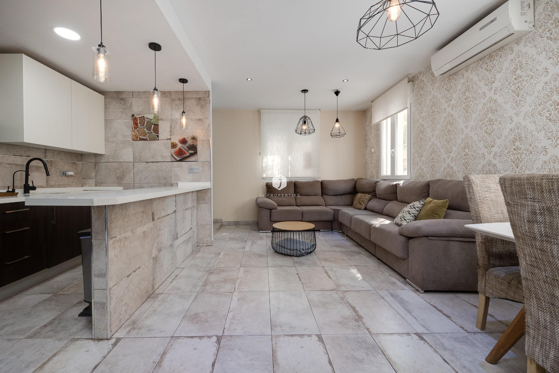 Aus zweiter Hand - Chalet -
Torrevieja - Centro